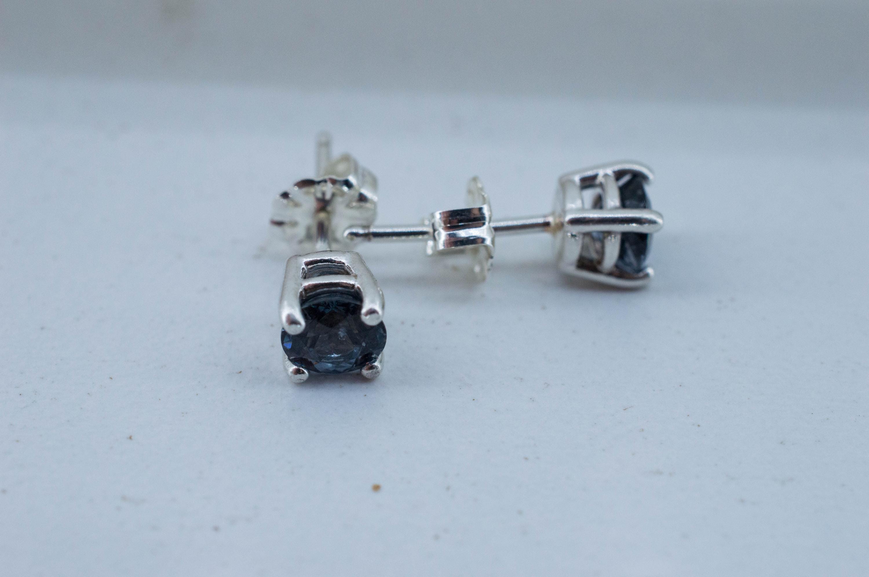 Gray Spinel Earrings; Natural Untreated Mozambique Spinel; 1.120cts