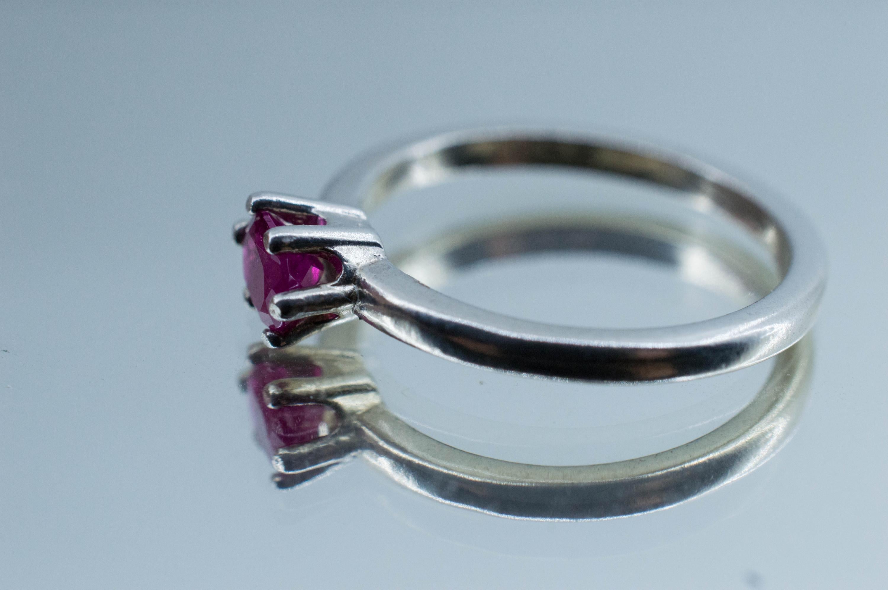 Red Beryl Ring; Natural Untreated USA Bixbite; 0.240cts