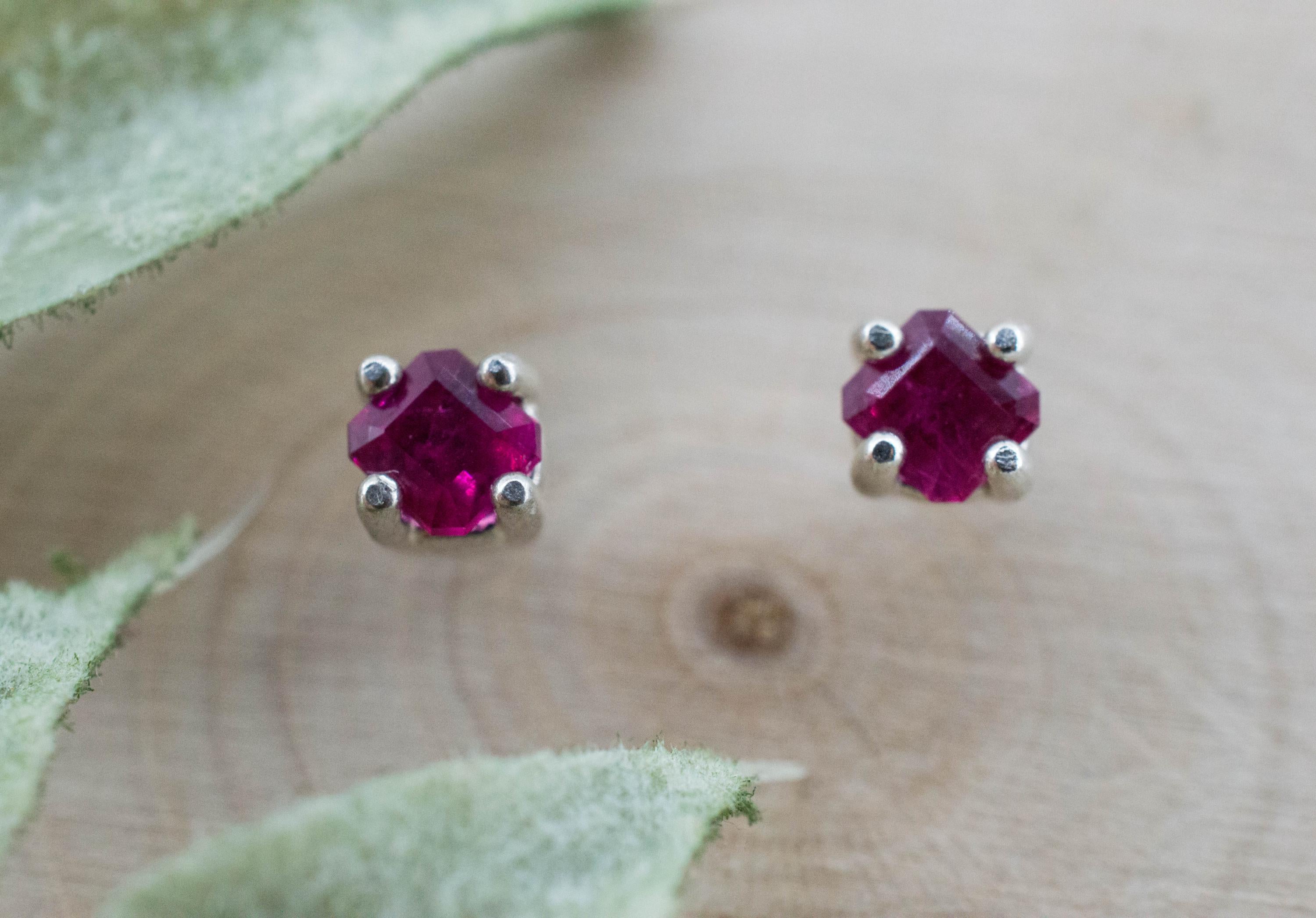 Red Beryl Earrings; Natural Untreated USA Bixbite; 0.340cts