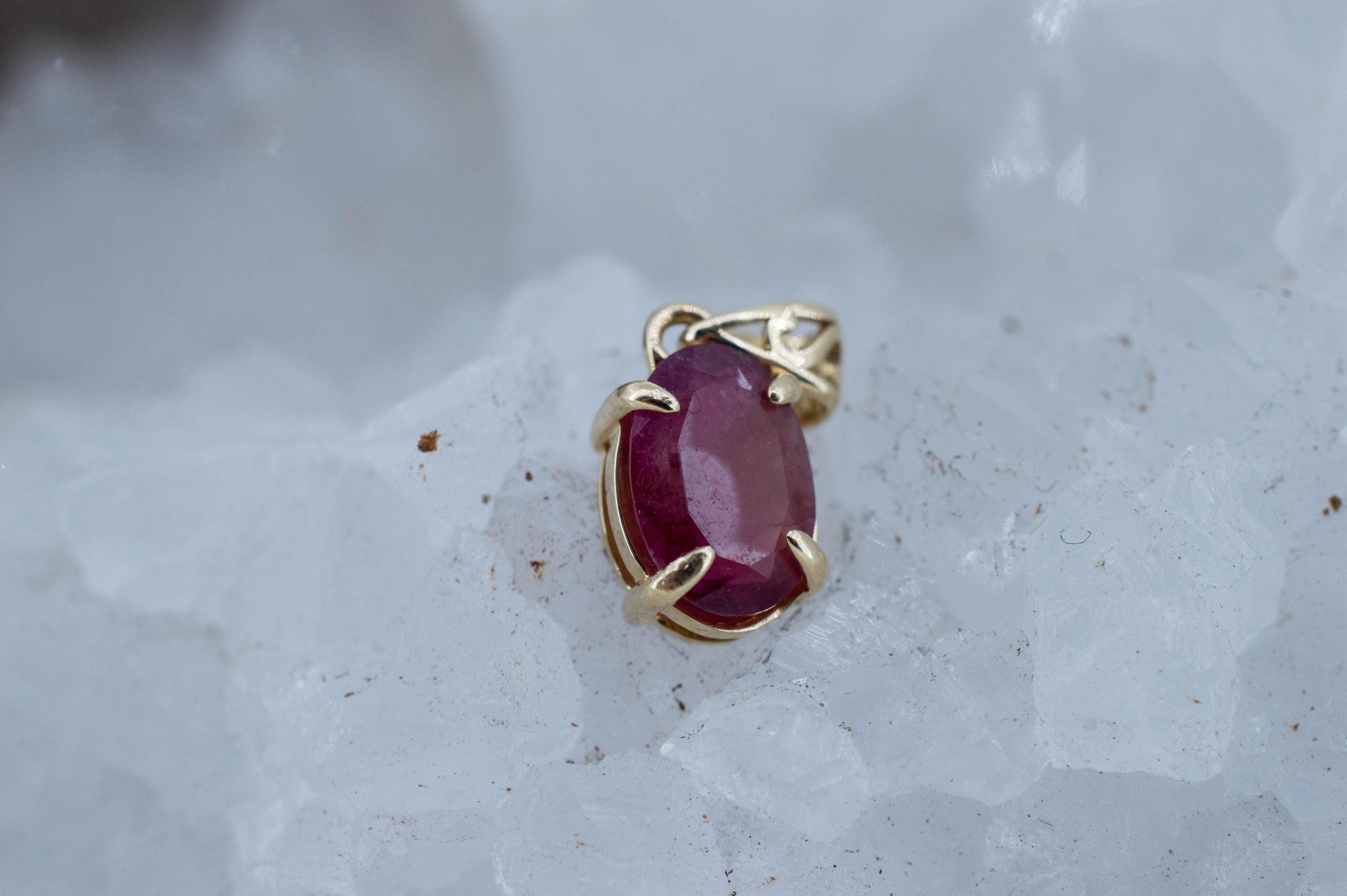 Red Beryl Pendant; Natural Untreated USA Bixbite; 0.870cts