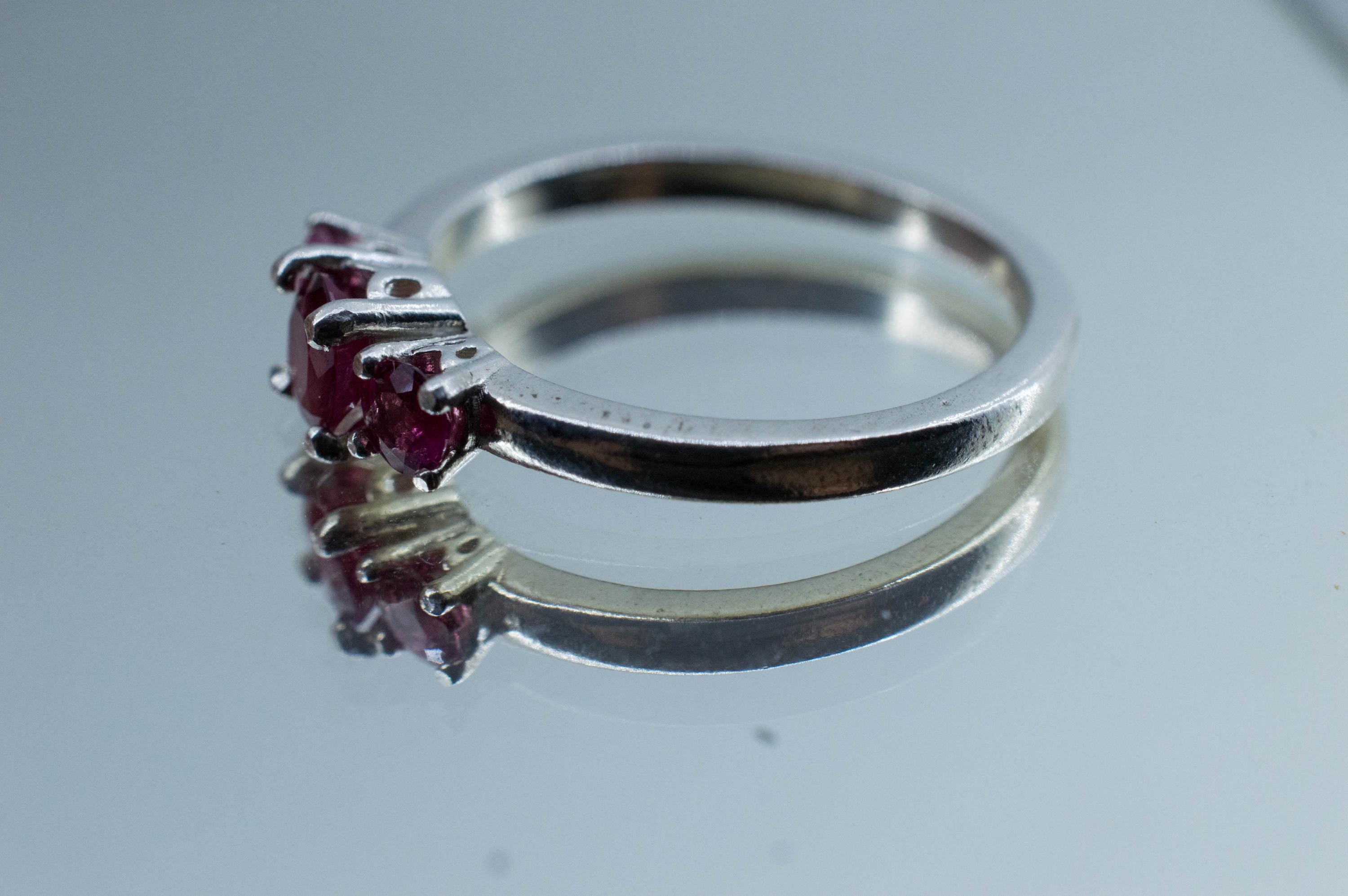 Red Beryl Ring; Natural Untreated USA Bixbite; 0.560ctw