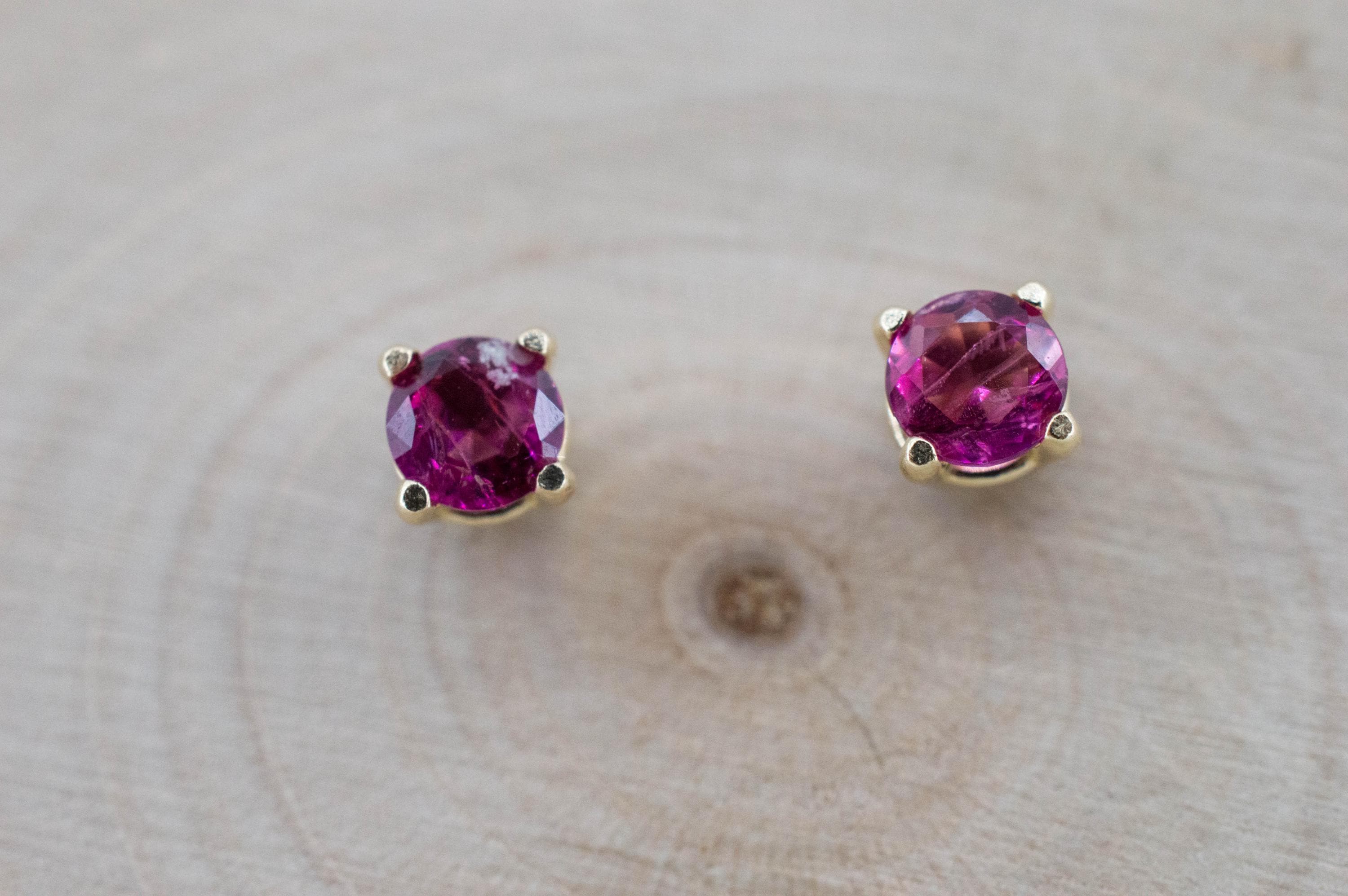 Red Beryl Earrings; Natural Untreated USA Bixbite; 0.370cts