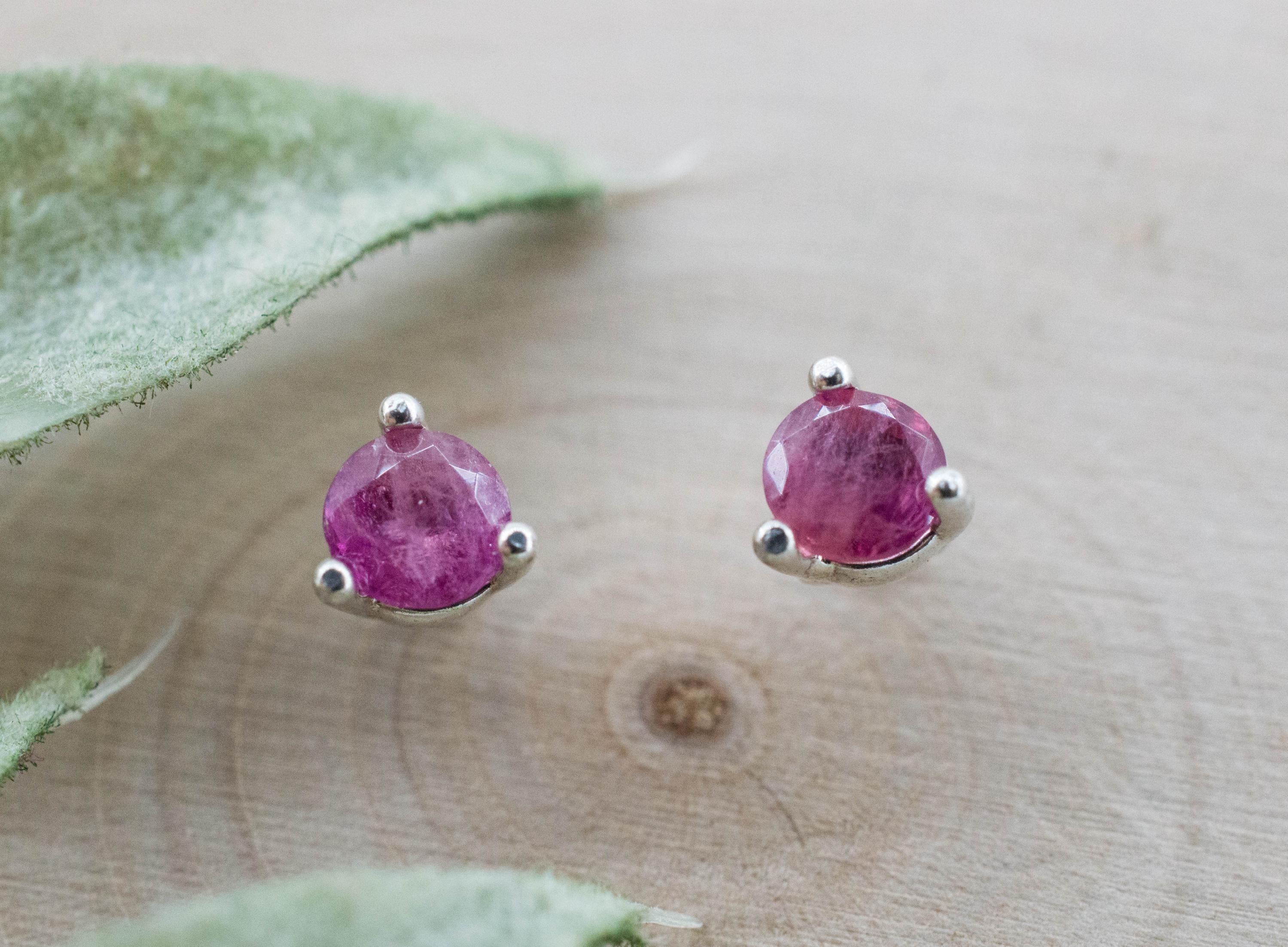Red Beryl Earrings; Natural Untreated USA Bixbite; 0.480cts