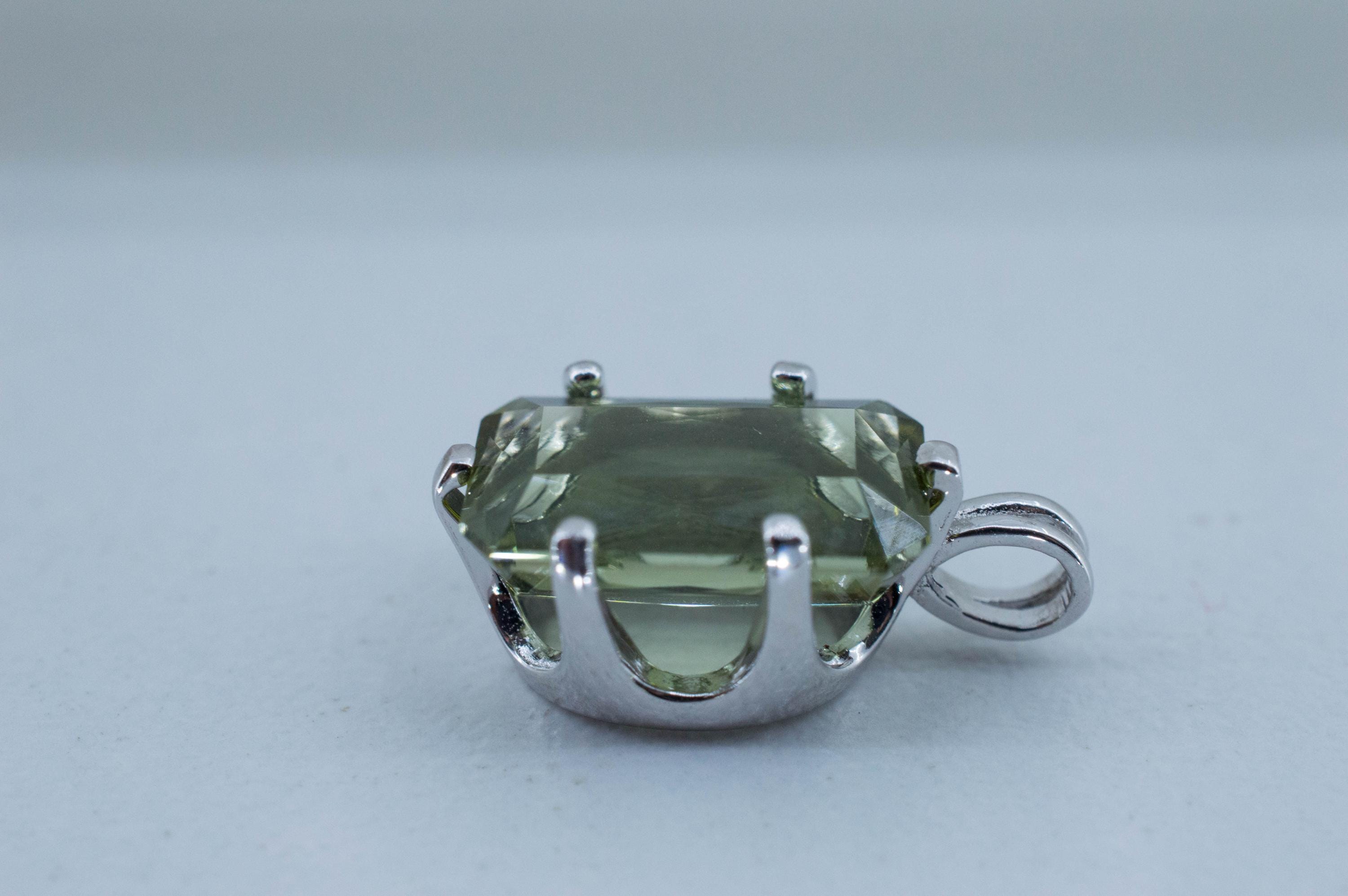 Green Tourmaline Pendant, Natural Untreated San Diego Tourmaline; 3.915cts