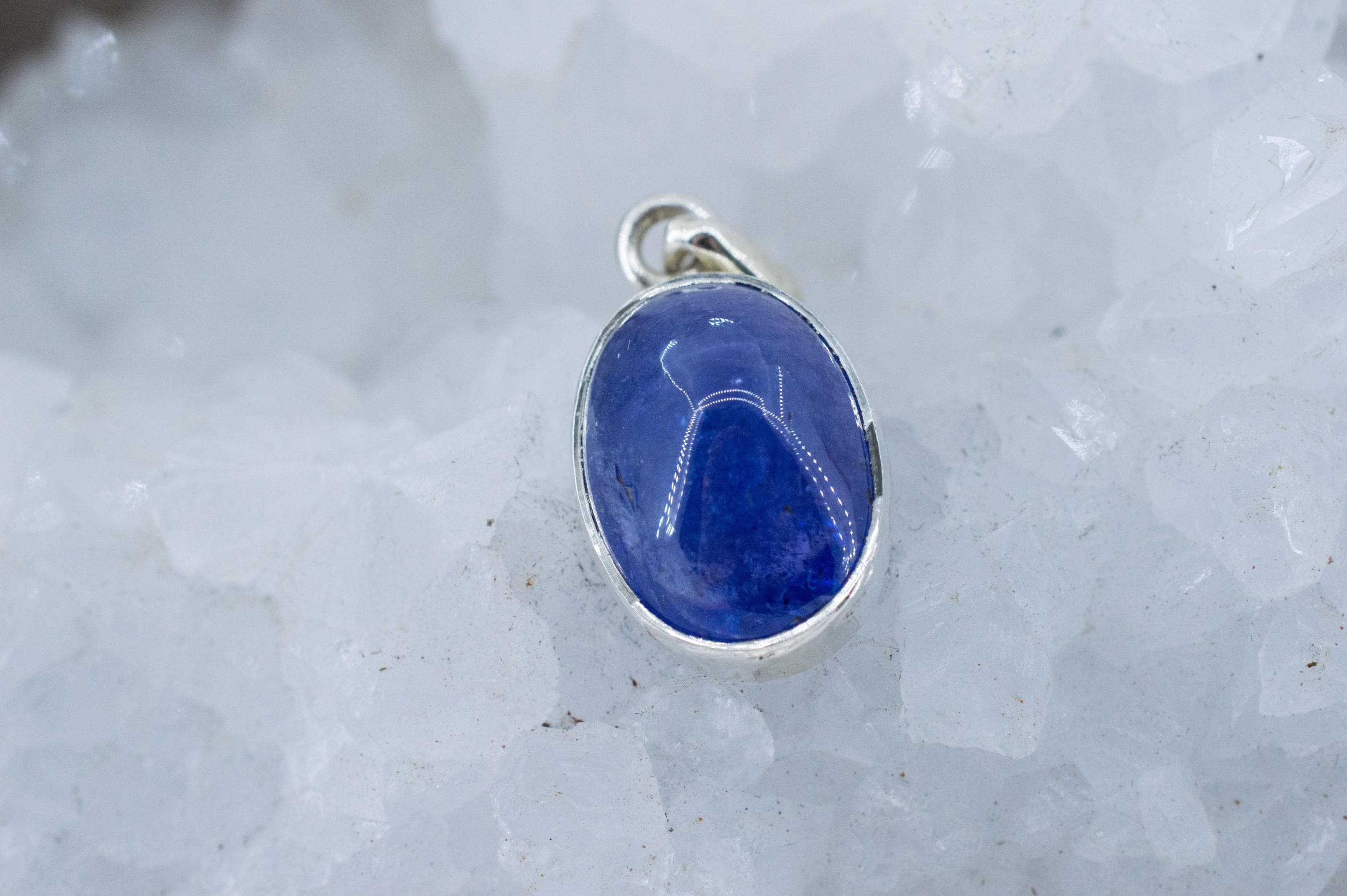 Tanzanite Pendant; Natural Tanzania Tanzanite; 7.950cts
