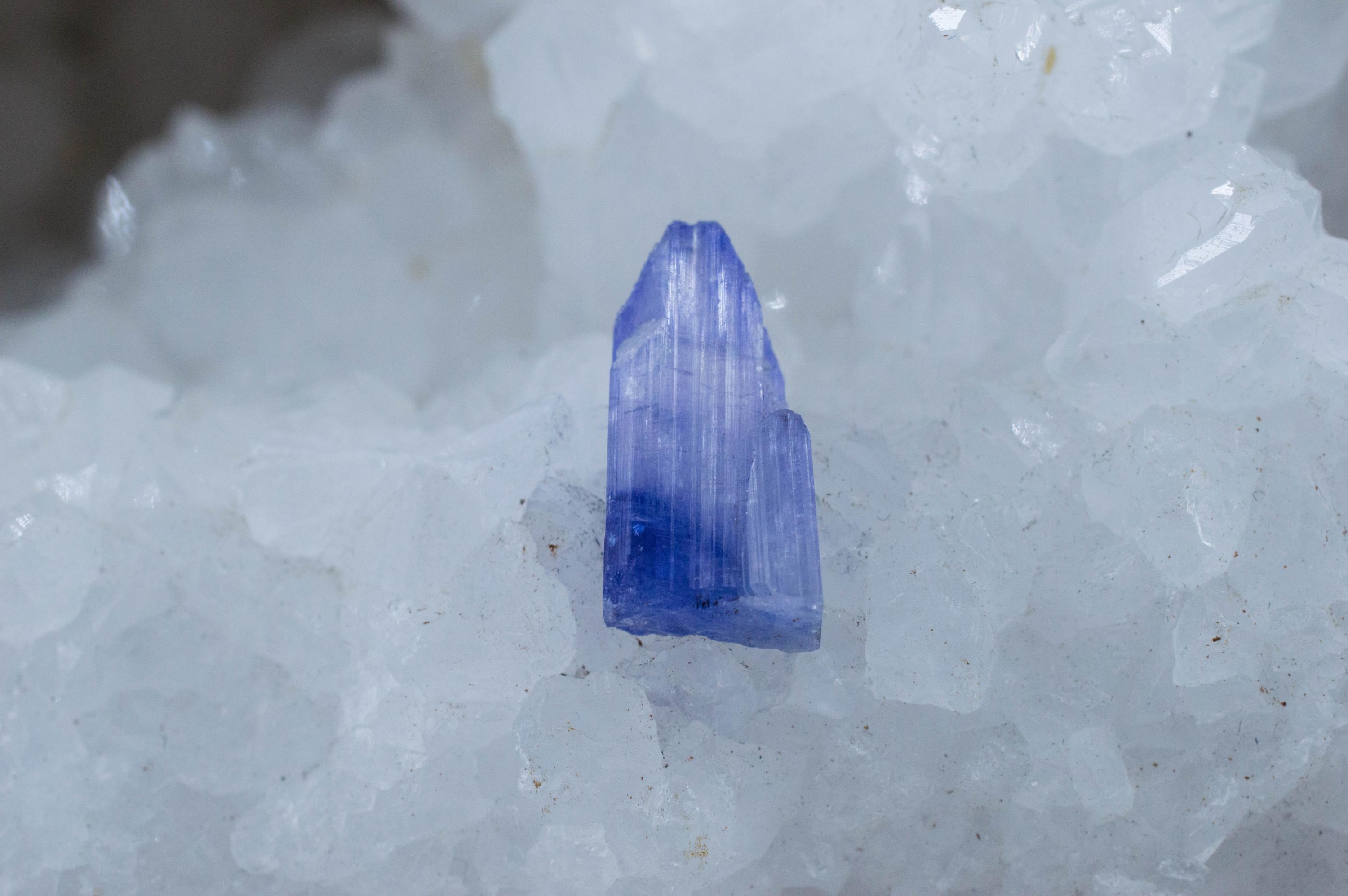 Tanzanite Crystal; Natural Untreated Tanzania Raw Tanzanite; 11.980cts