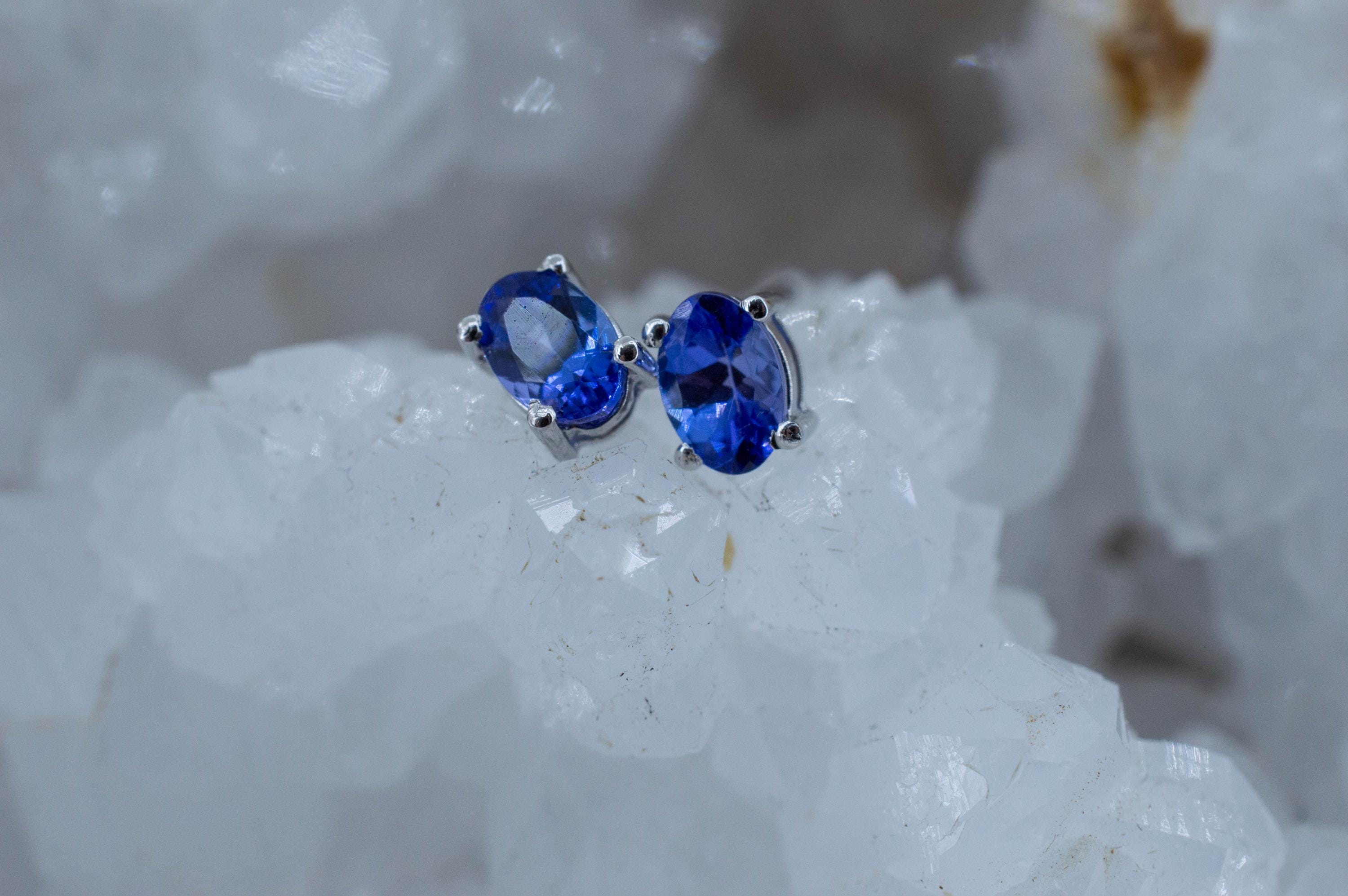 Tanzanite Earrings; Natural Tanzania Tanzanite; 0.975cts