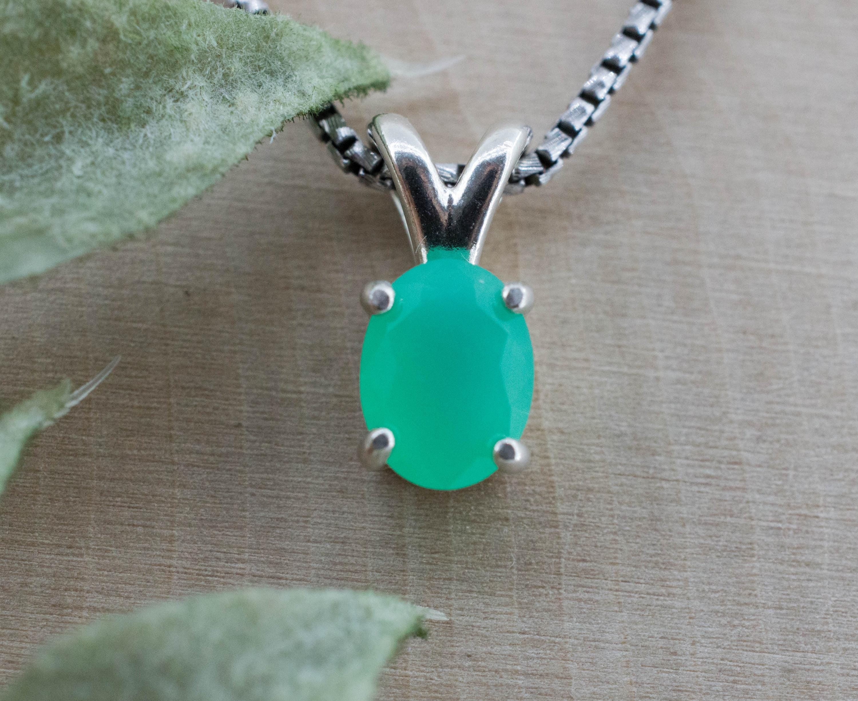 Chrysoprase Pendant; Natural Untreated Australia Chrysoprase; 1.035cts