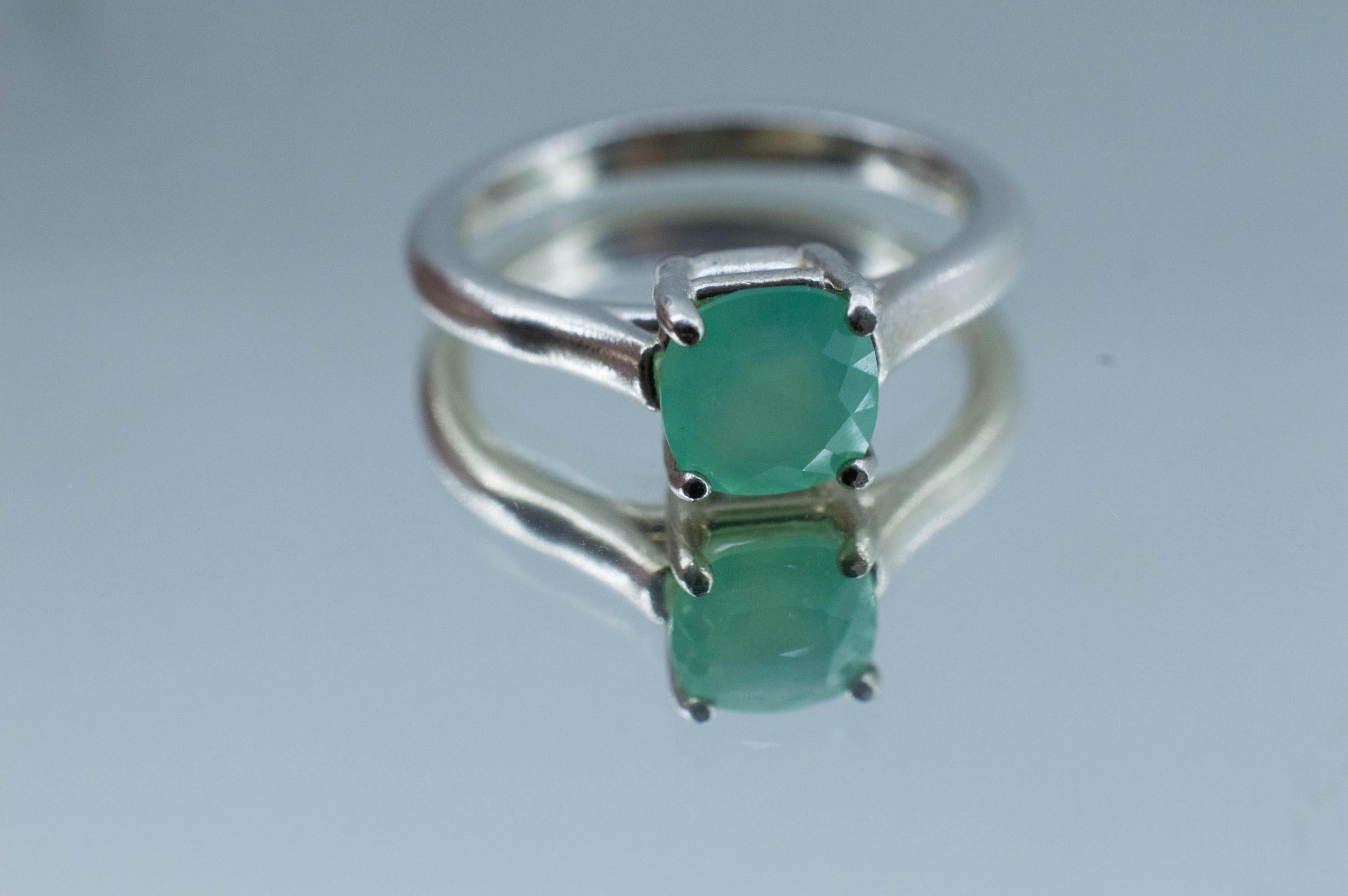 Chrysoprase Ring, Natural Untreated Australian Chrysoprase; 1.040cts