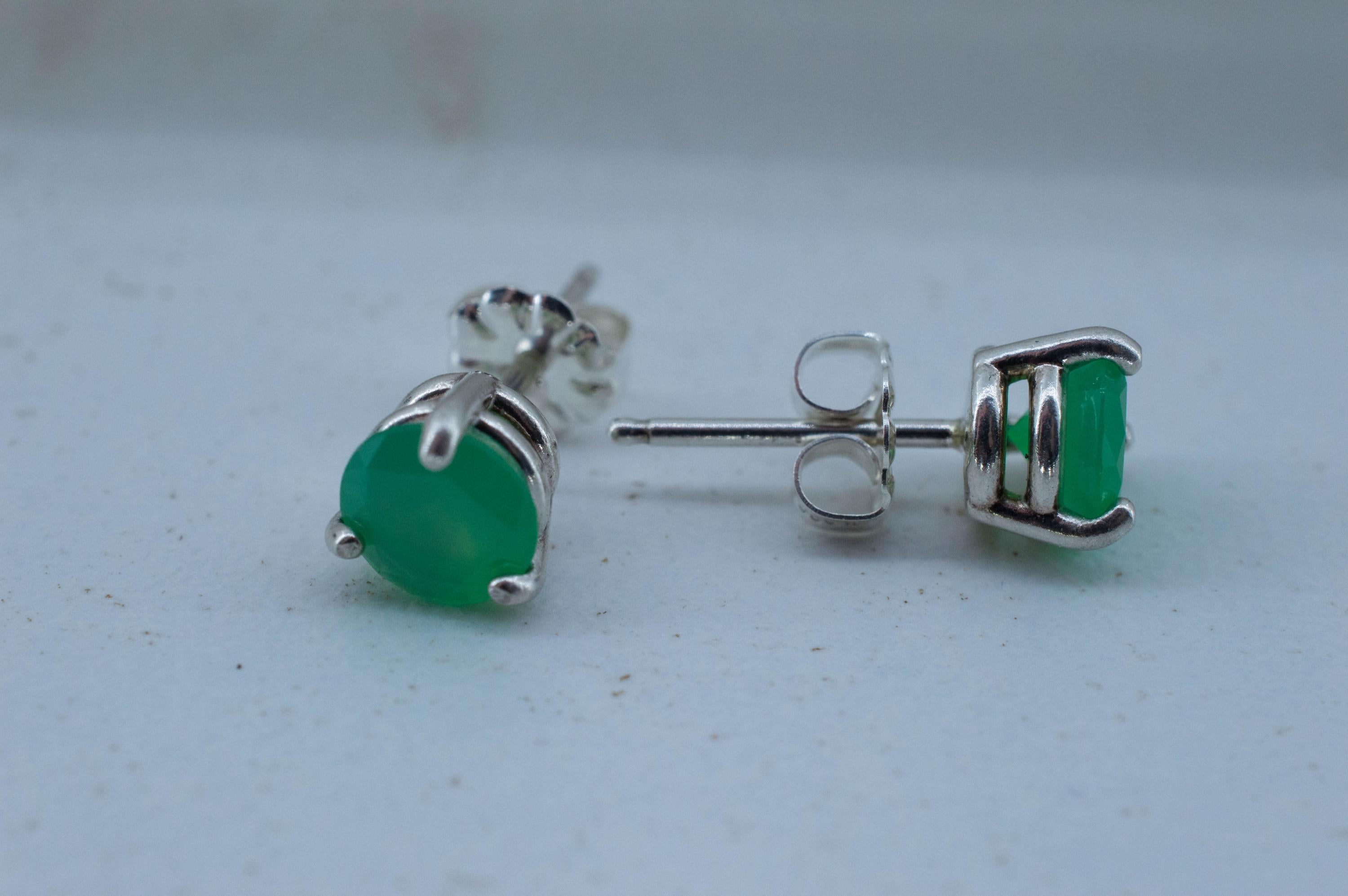 Chrysoprase Earrings, Natural Untreated Australian Chrysoprase; 1.195cts