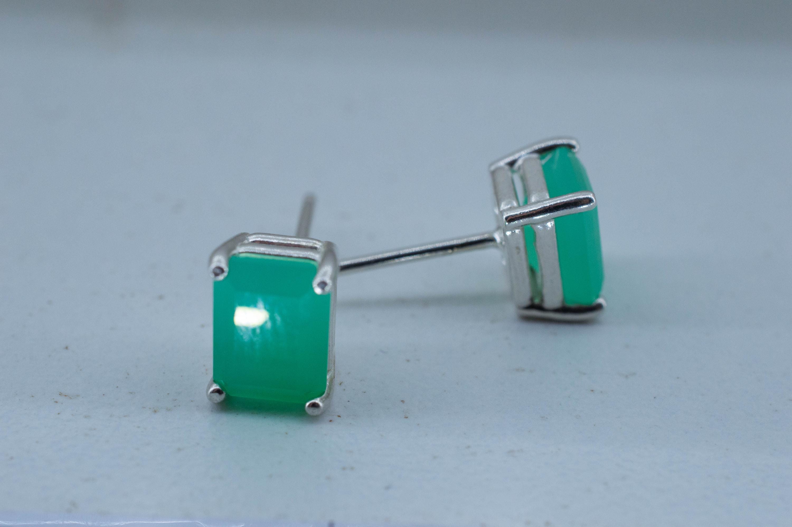 Chrysoprase Earrings, Natural Untreated Australian Chrysoprase; 2.750cts
