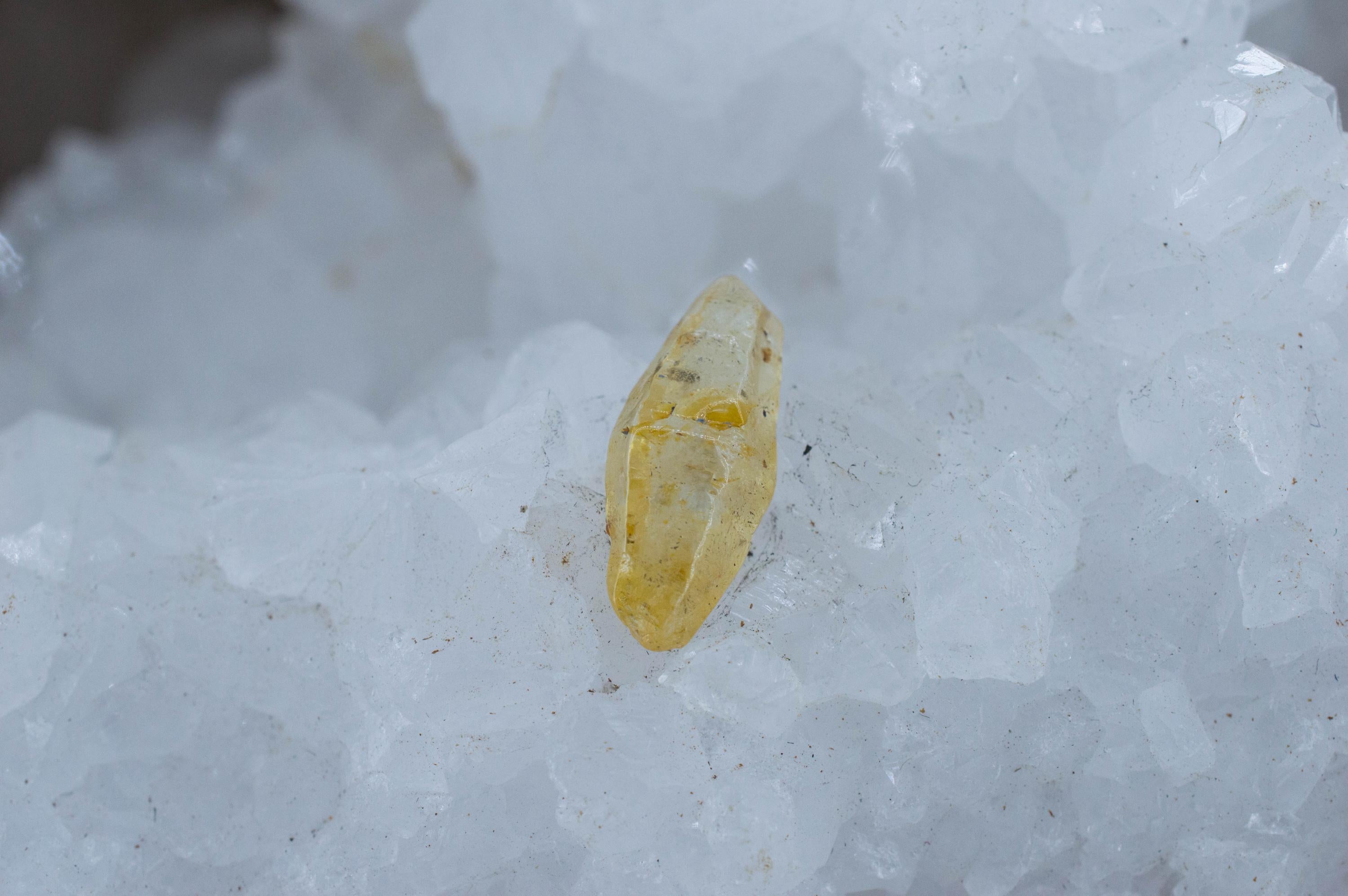 Yellow Sapphire Specimen; Natural Untreated Sri Lanka Dogtooth Sapphire Crystal; 5.340cts