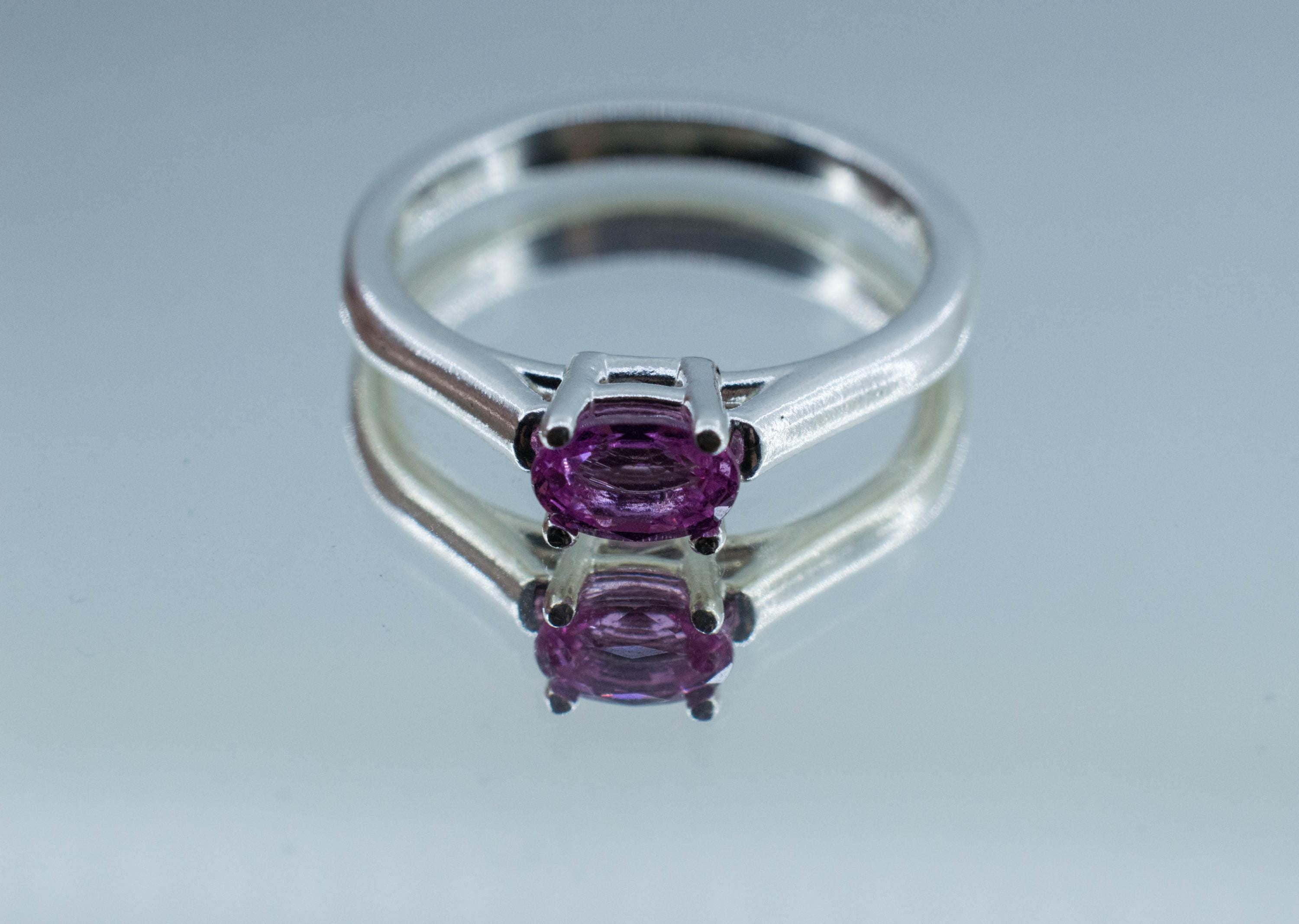 Pink Sapphire Ring, Natural Sri Lanka Sapphire; 0.665cts