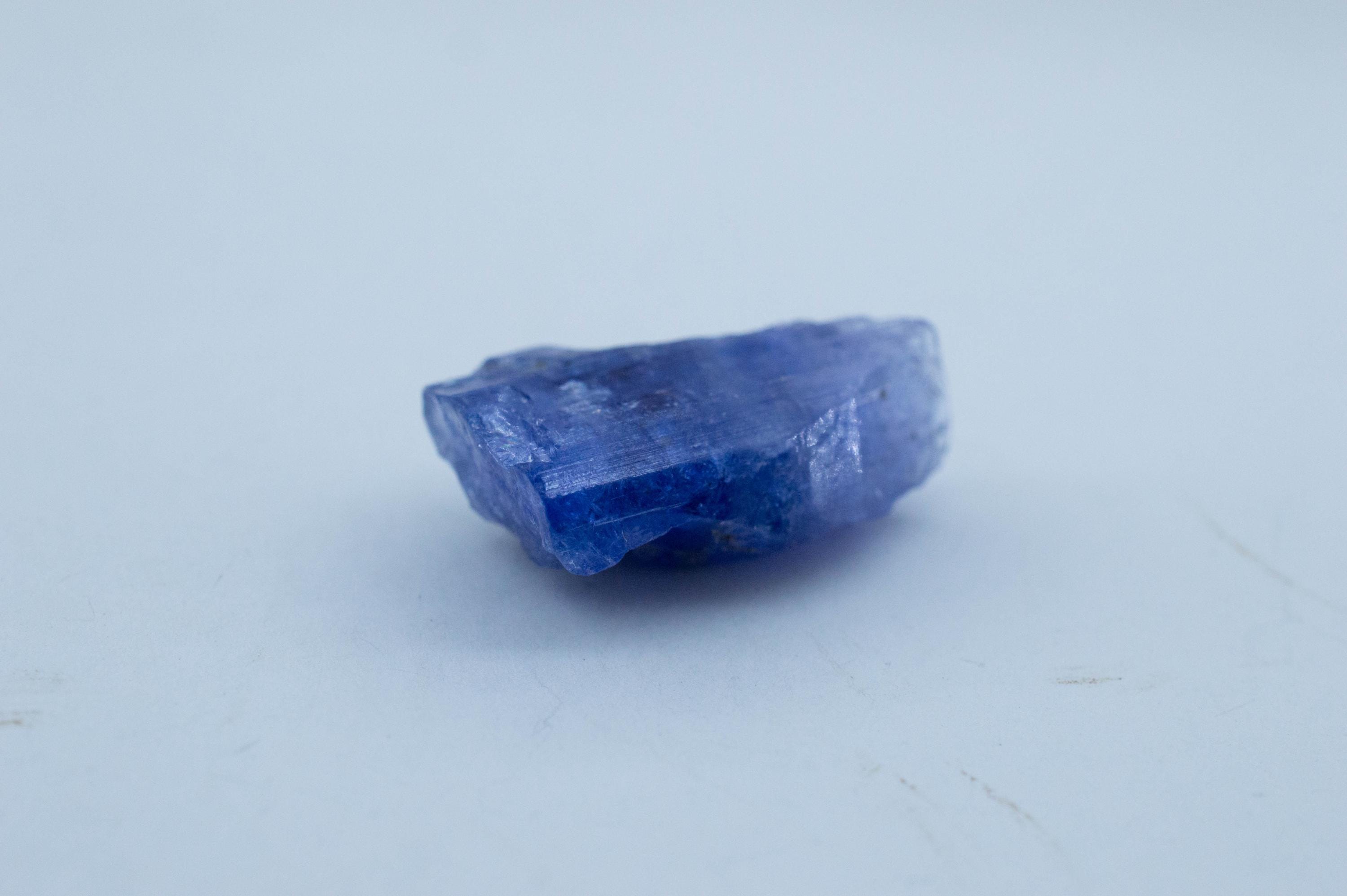 Tanzanite Crystal; Natural Untreated Tanzania Raw Tanzanite; 14.300cts