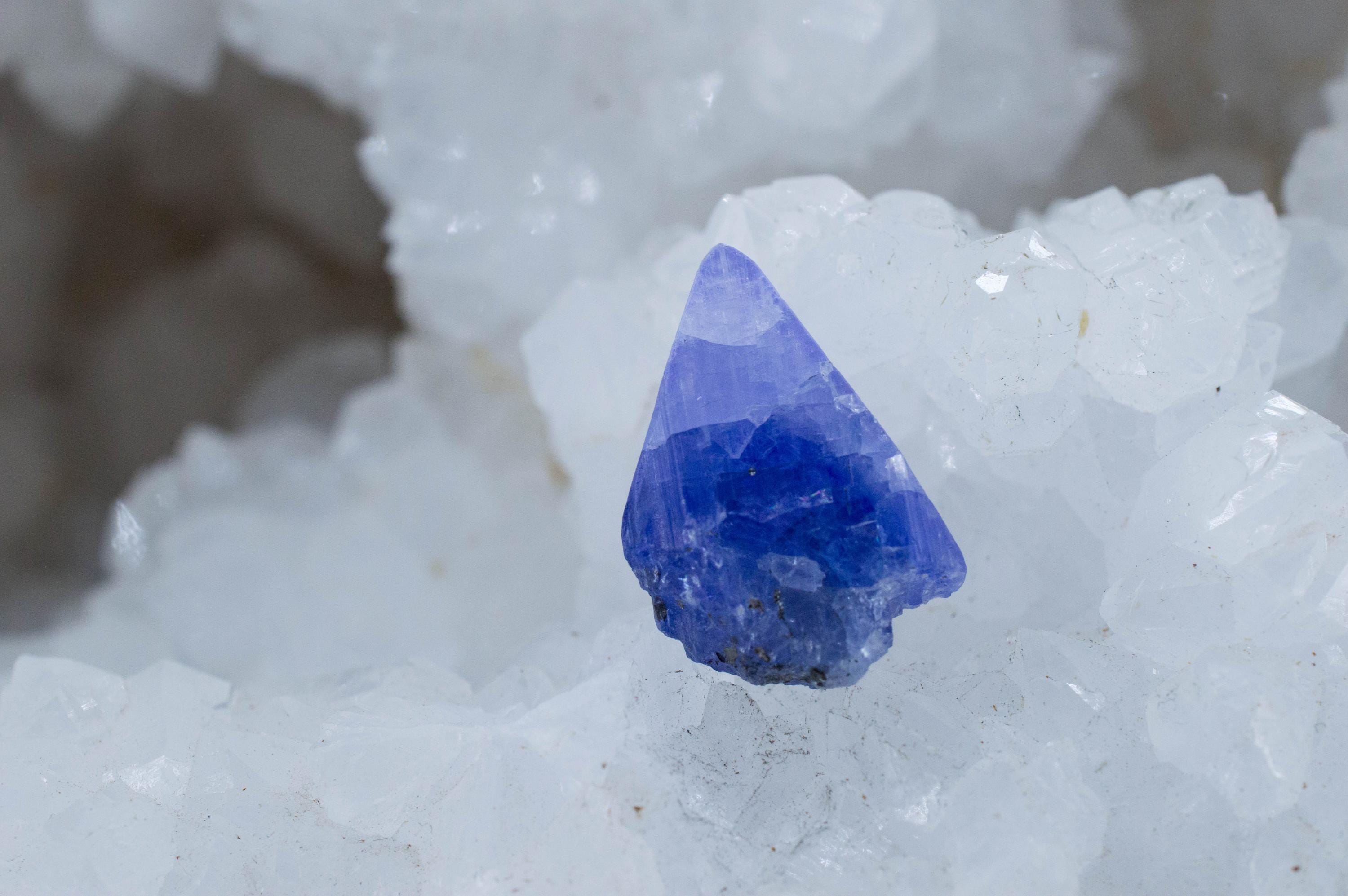Tanzanite Crystal; Natural Untreated Tanzania Raw Tanzanite; 20.060cts