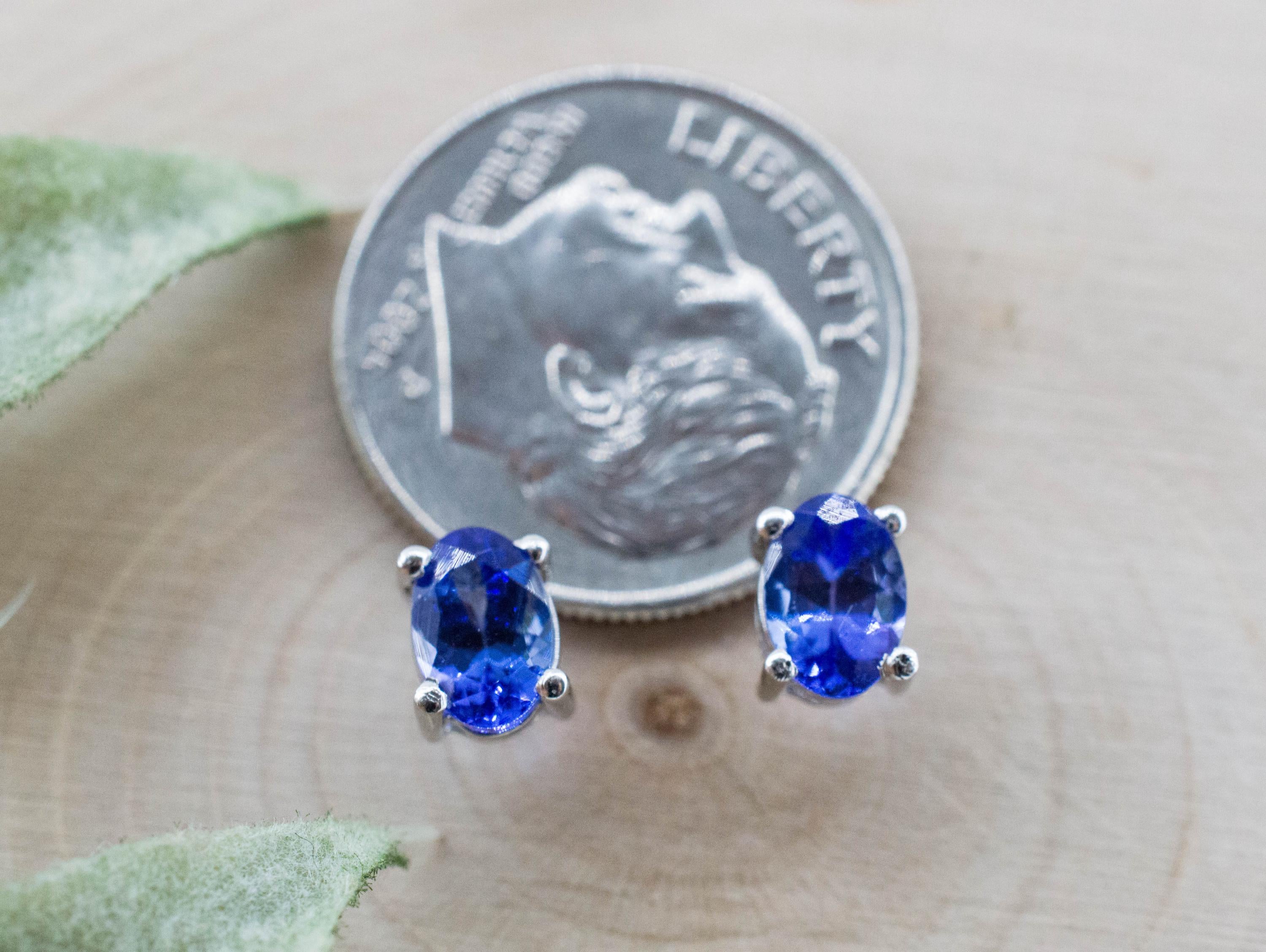 Tanzanite Earrings; Natural Tanzania Tanzanite; 0.975cts