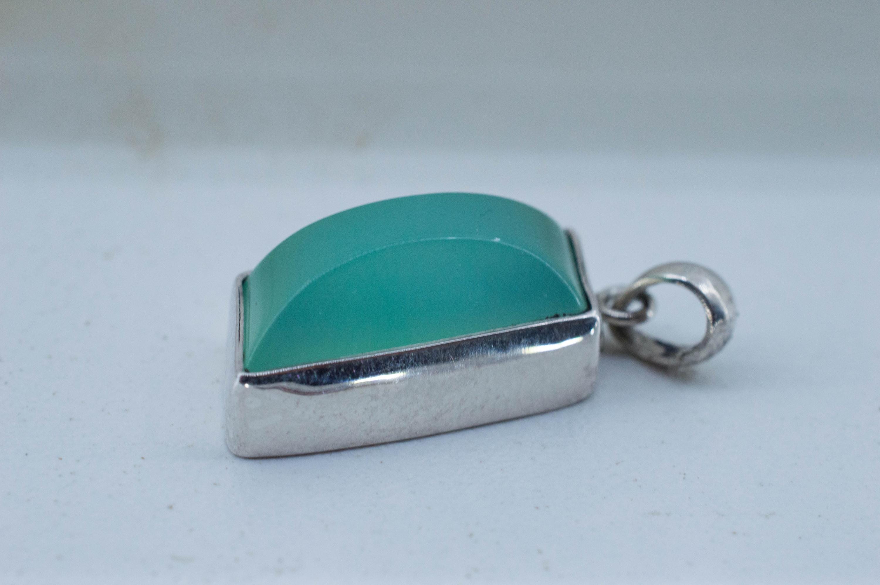 Chrysoprase Pendant; Natural Untreated Australia Chrysoprase; 10.210cts