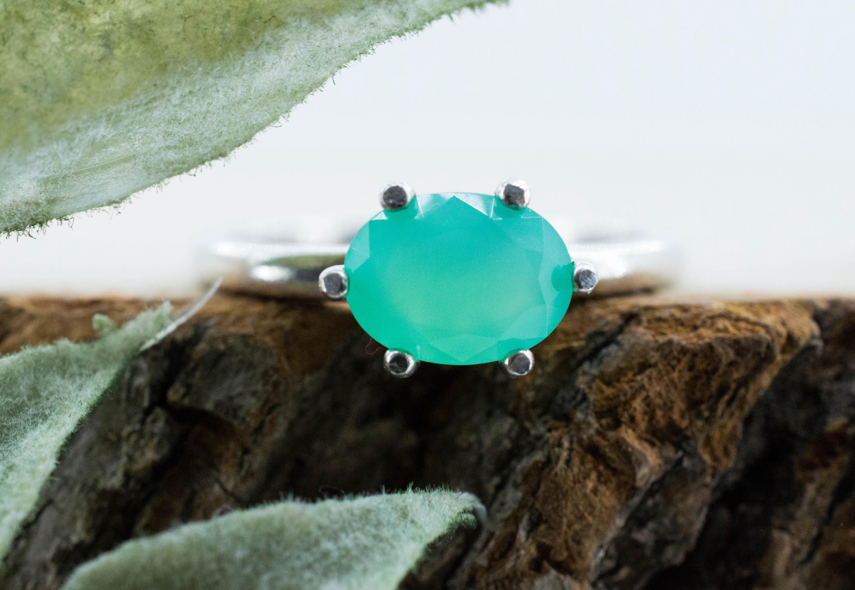 Chrysoprase Ring, Natural Untreated Australian Chrysoprase; 1.105cts
