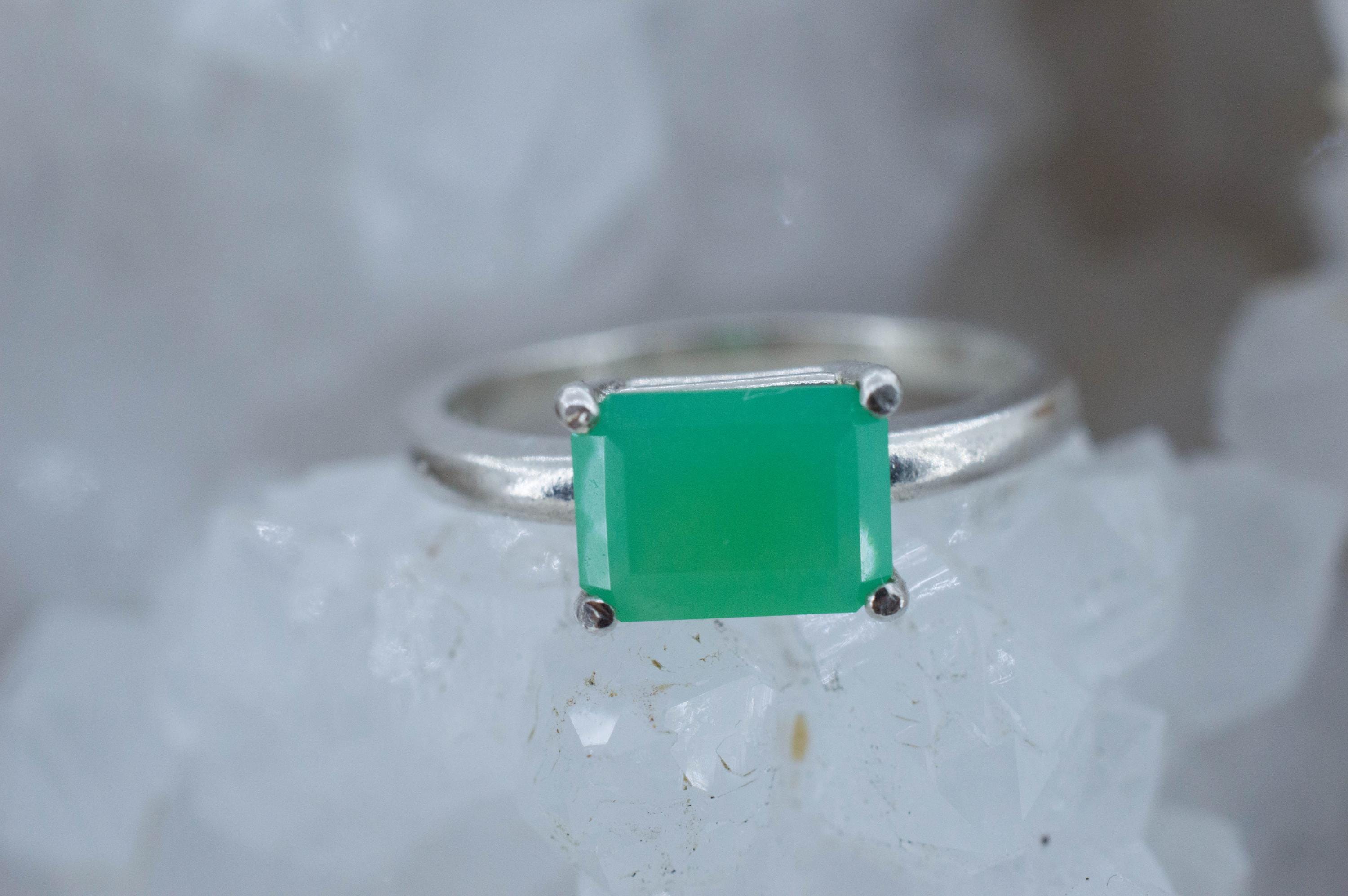 Chrysoprase Ring, Natural Untreated Australian Chrysoprase; 1.375cts