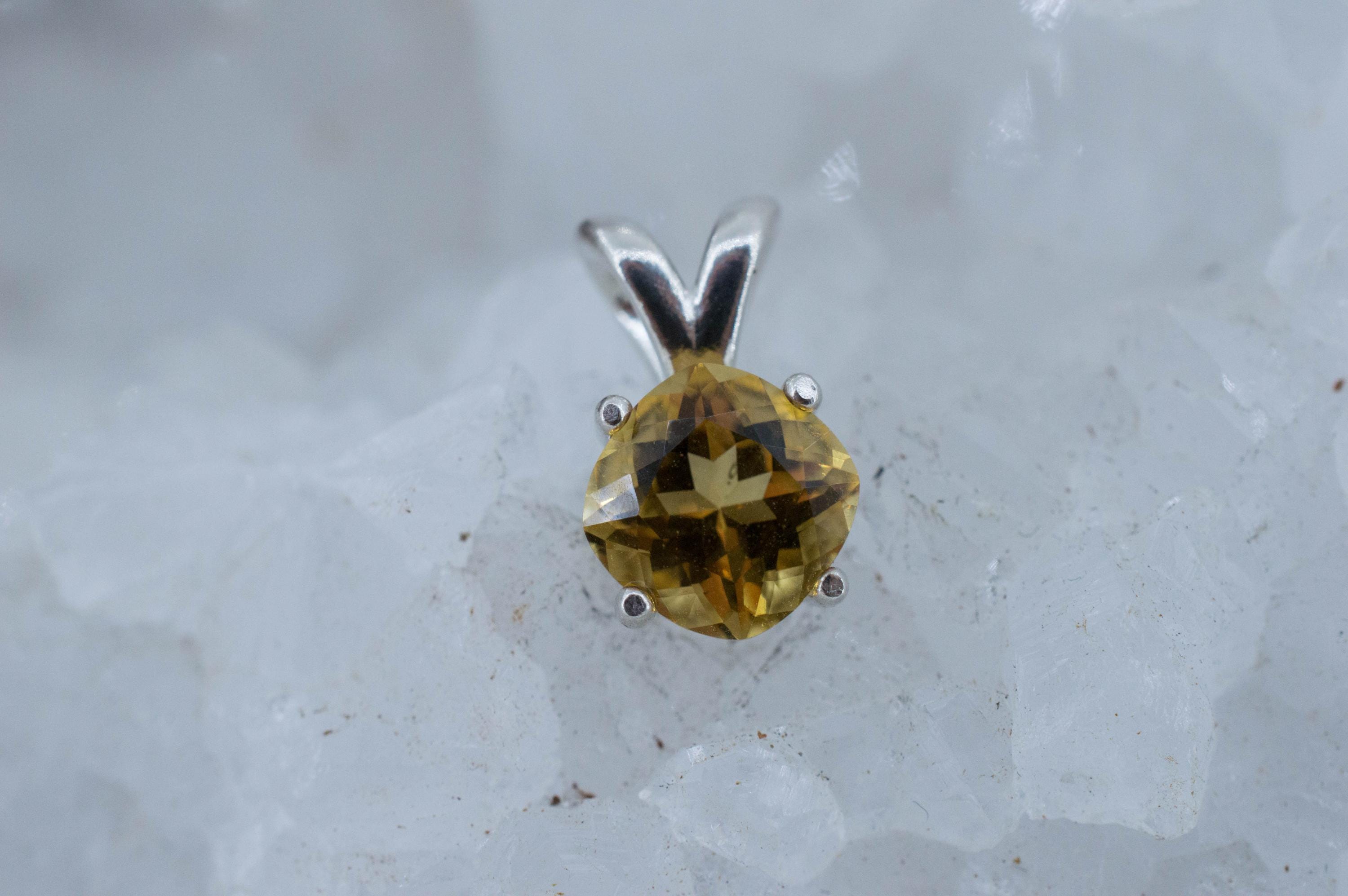 Heliodor Pendant, Natural Untreated Brazil Golden Beryl; 1.285cts