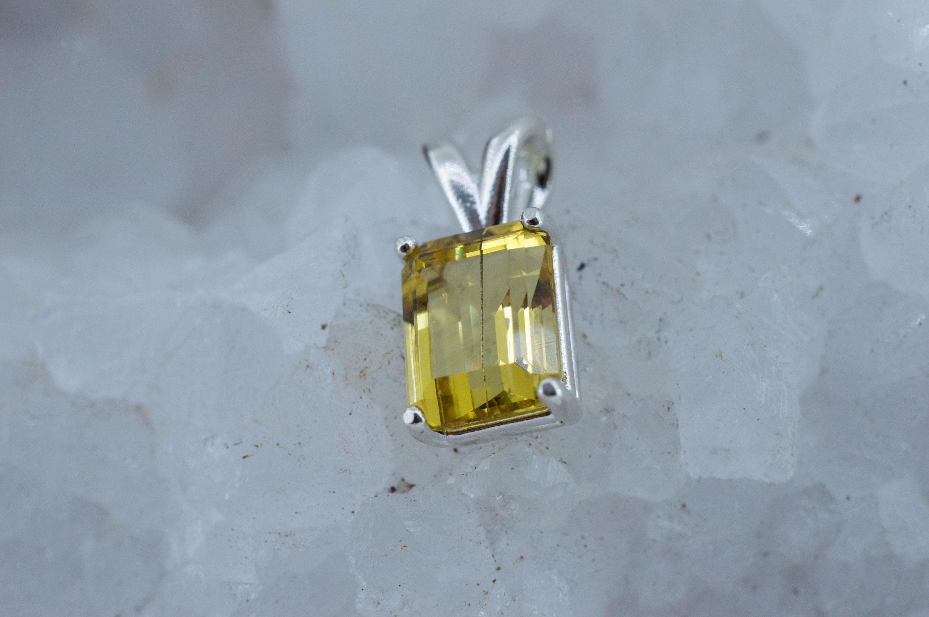 Heliodor Pendant, Natural Untreated Brazil Golden Beryl; 2.255cts