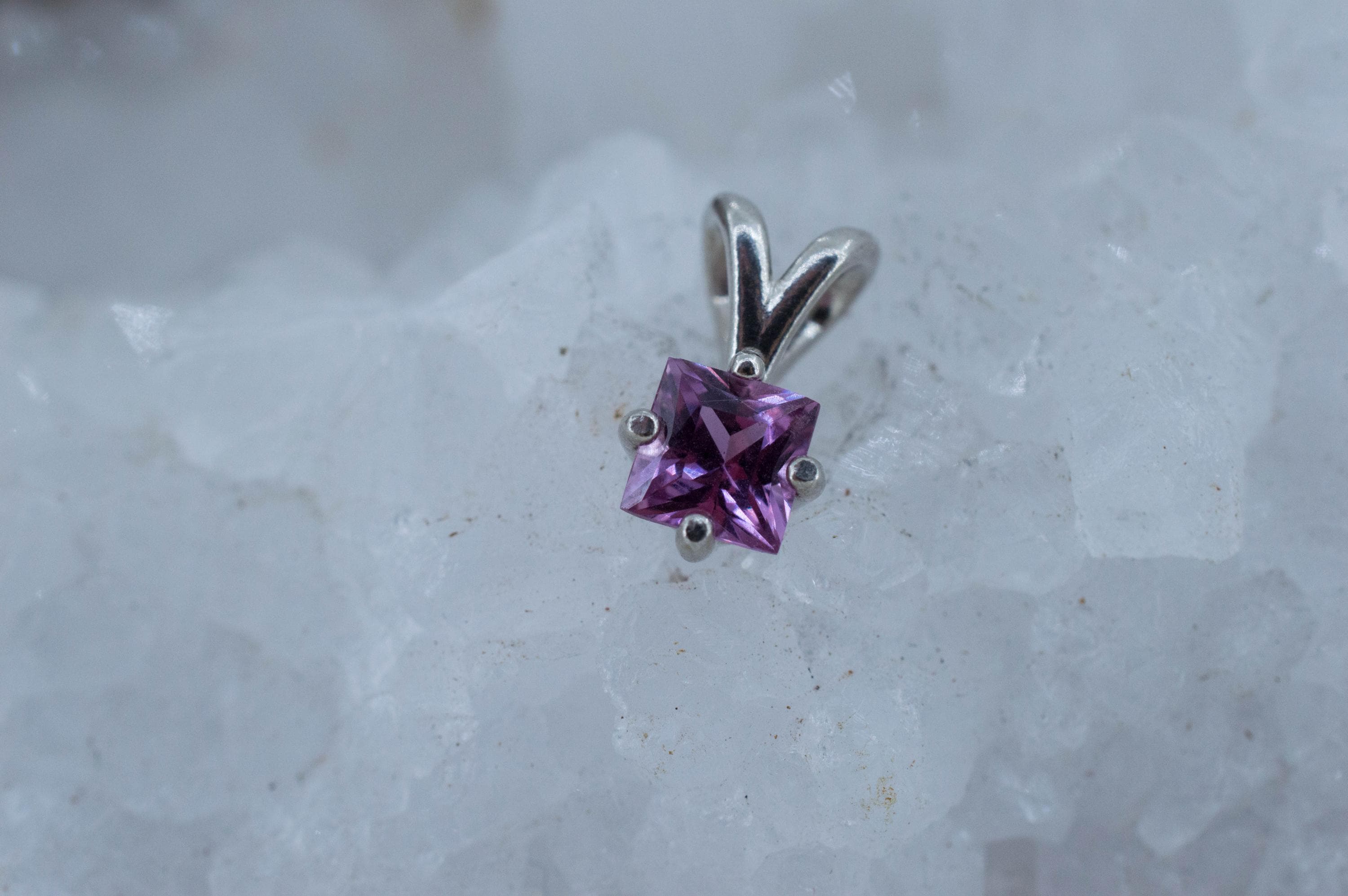 Pink Sapphire Pendant; Natural Untreated Sri Lanka Sapphire; 0.775cts
