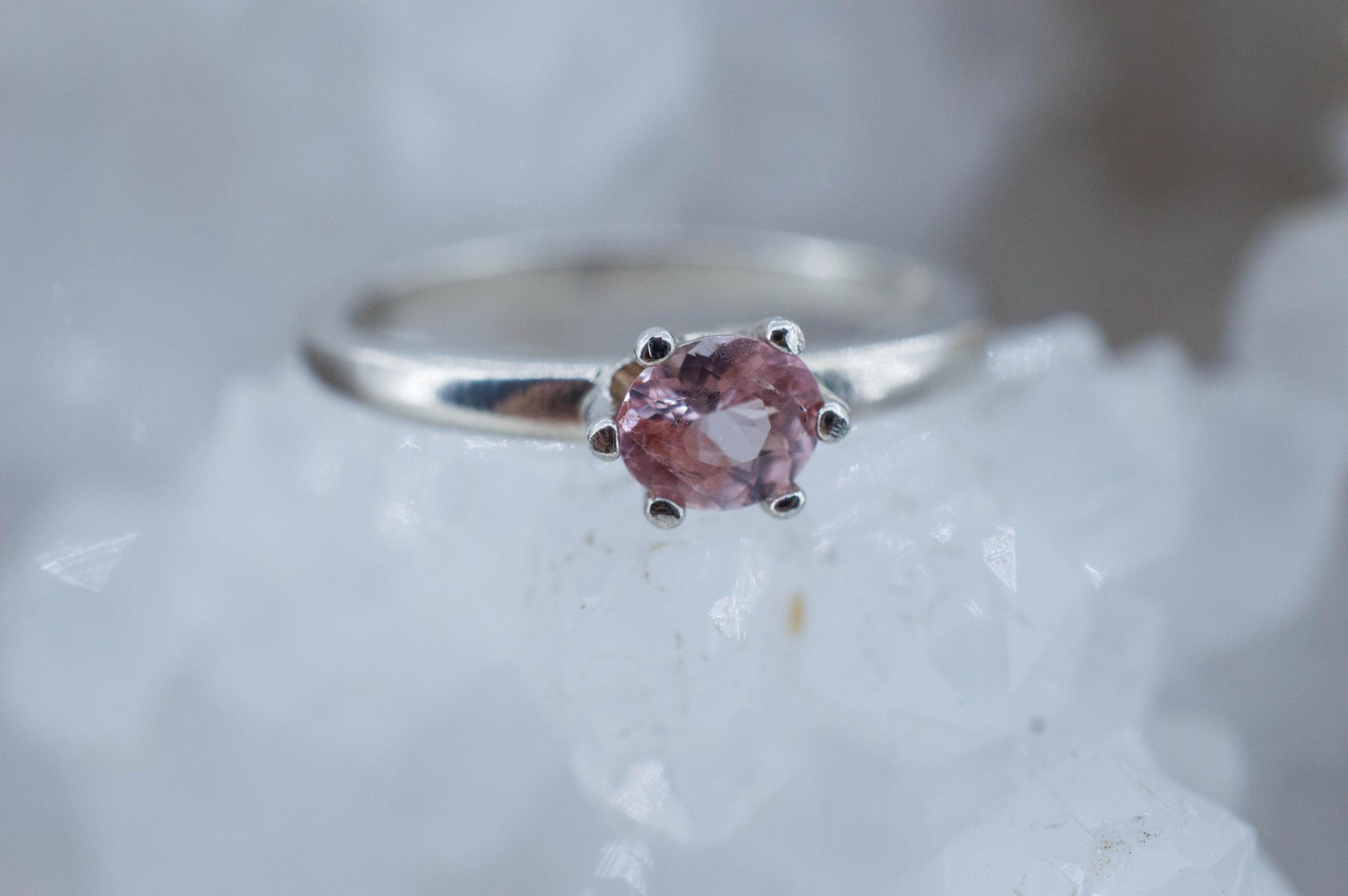 Padparadscha Sapphire Ring, Natural Untreated Sri Lanka Sapphire; 0.510cts