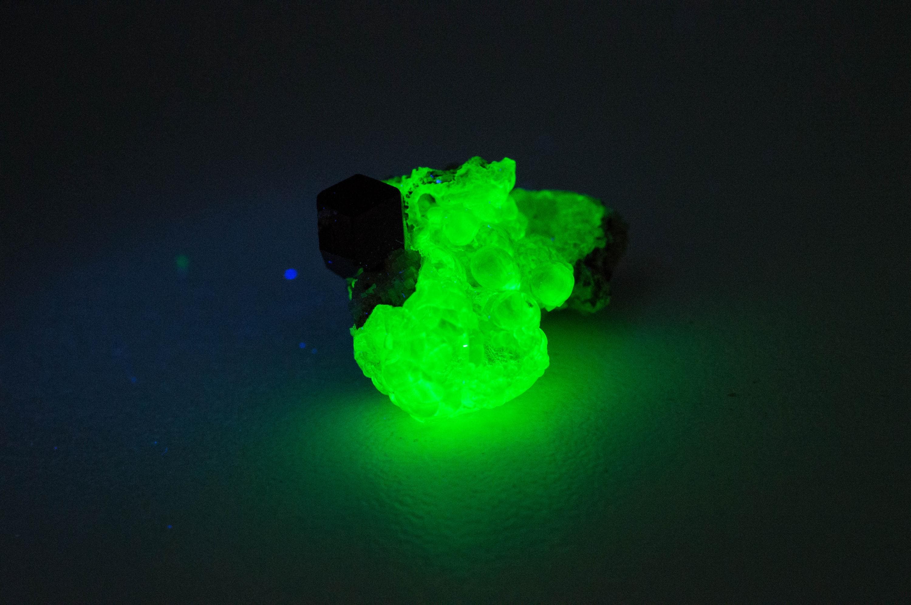 Hyalite Opal and Black Tourmaline Specimen; Natural Untreated Erongo Namibia Fluorescent Opal; 19.390cts