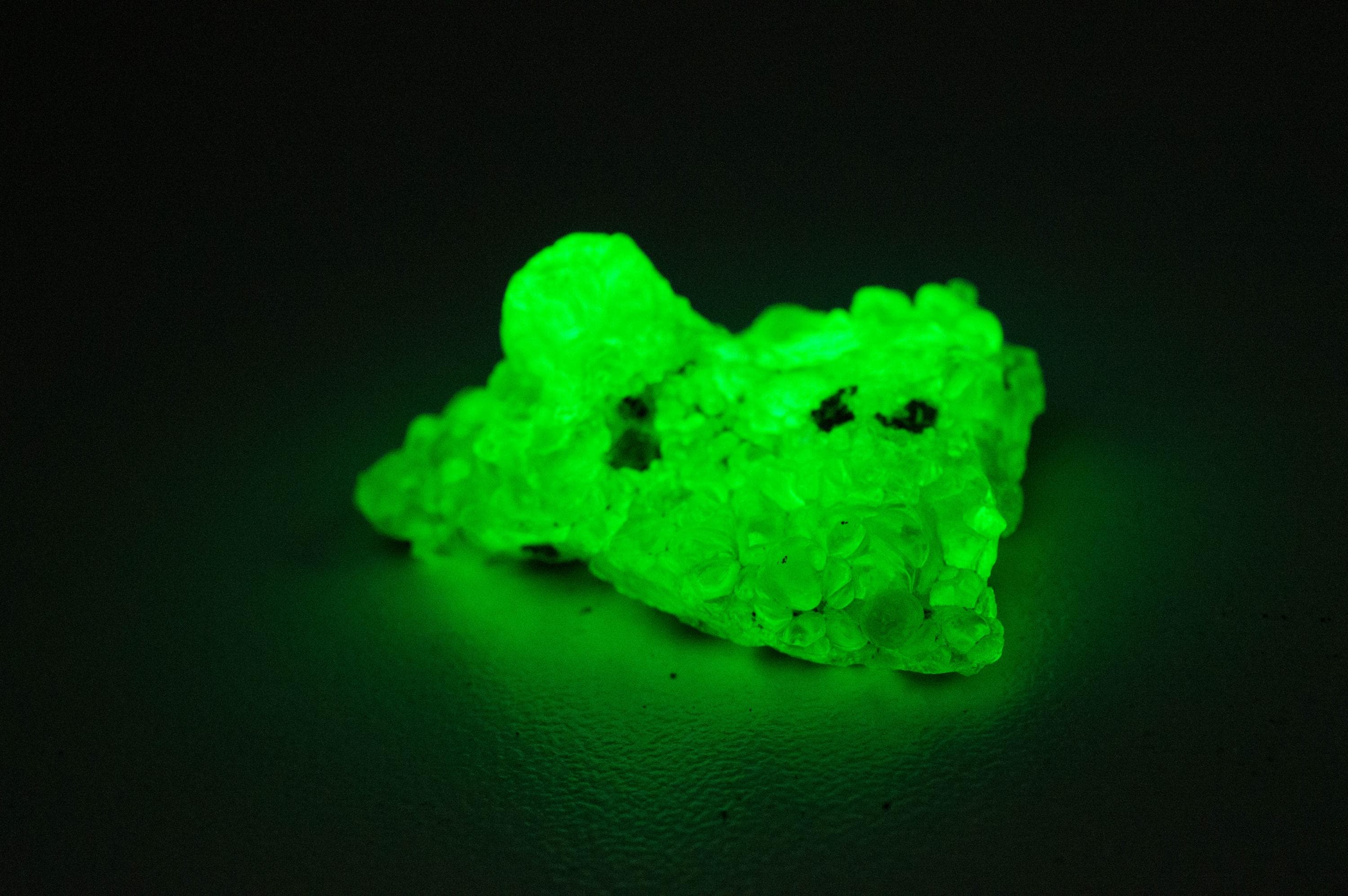 Hyalite Opal Specimen; Natural Untreated Erongo Namibia Fluorescent Opal; 36.395cts