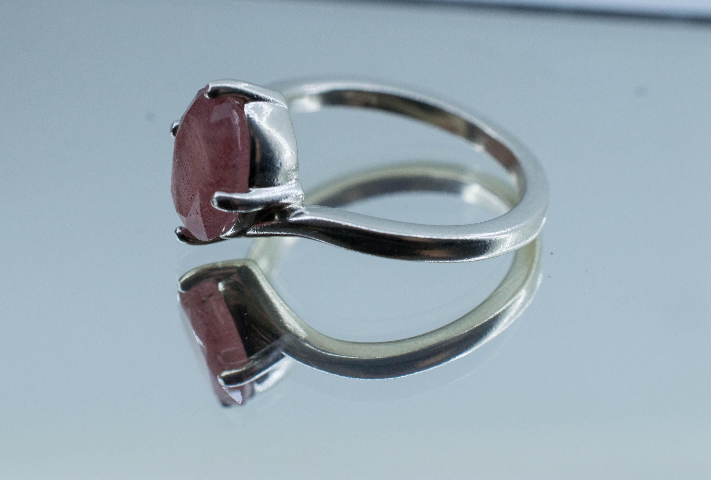 Strawberry Quartz Ring; Natural Untreated Mexico Quartz; 2.450cts