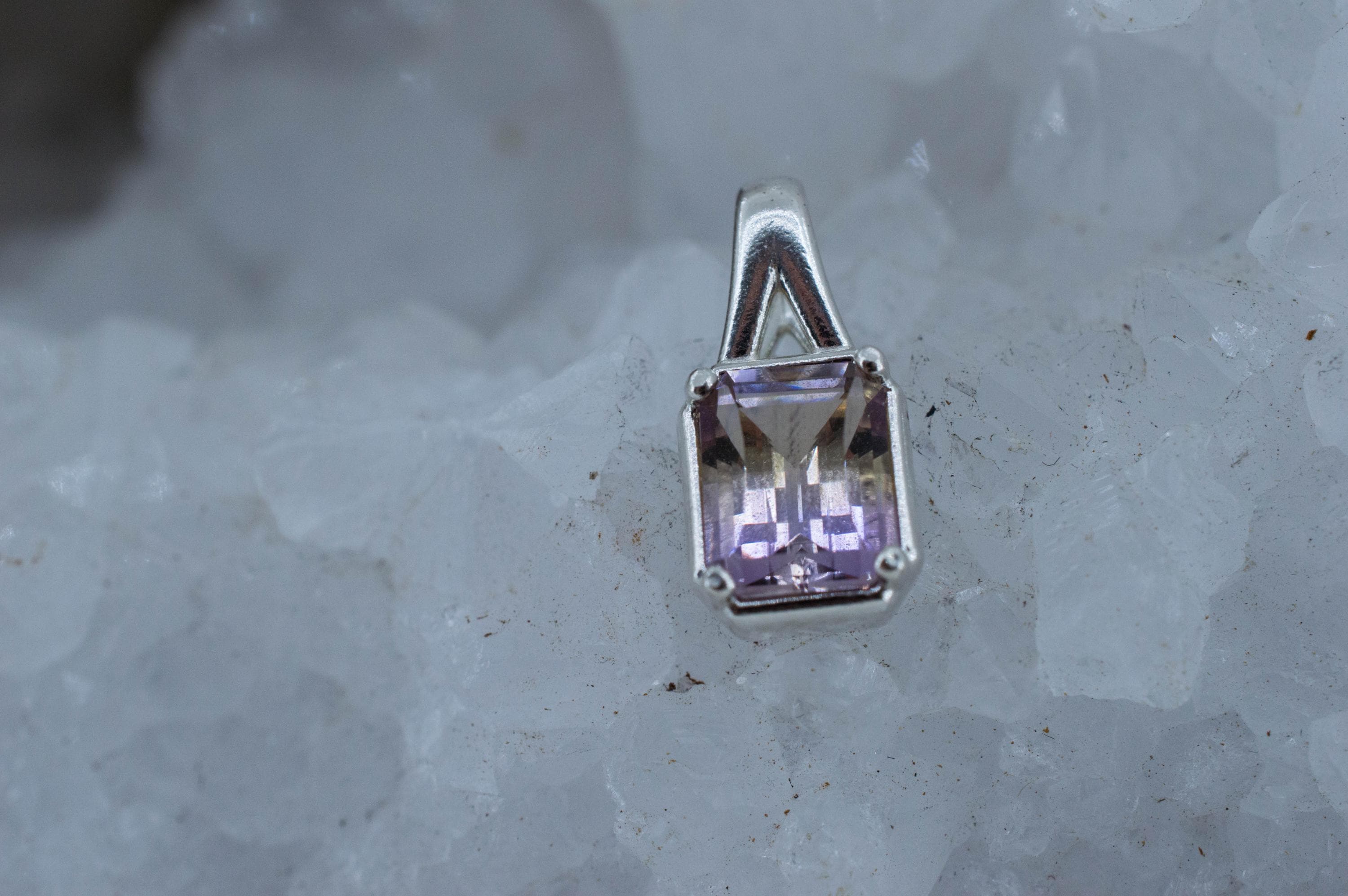 Ametrine Pendant; Natural Untreated Bolivia Ametrine; 1.625cts