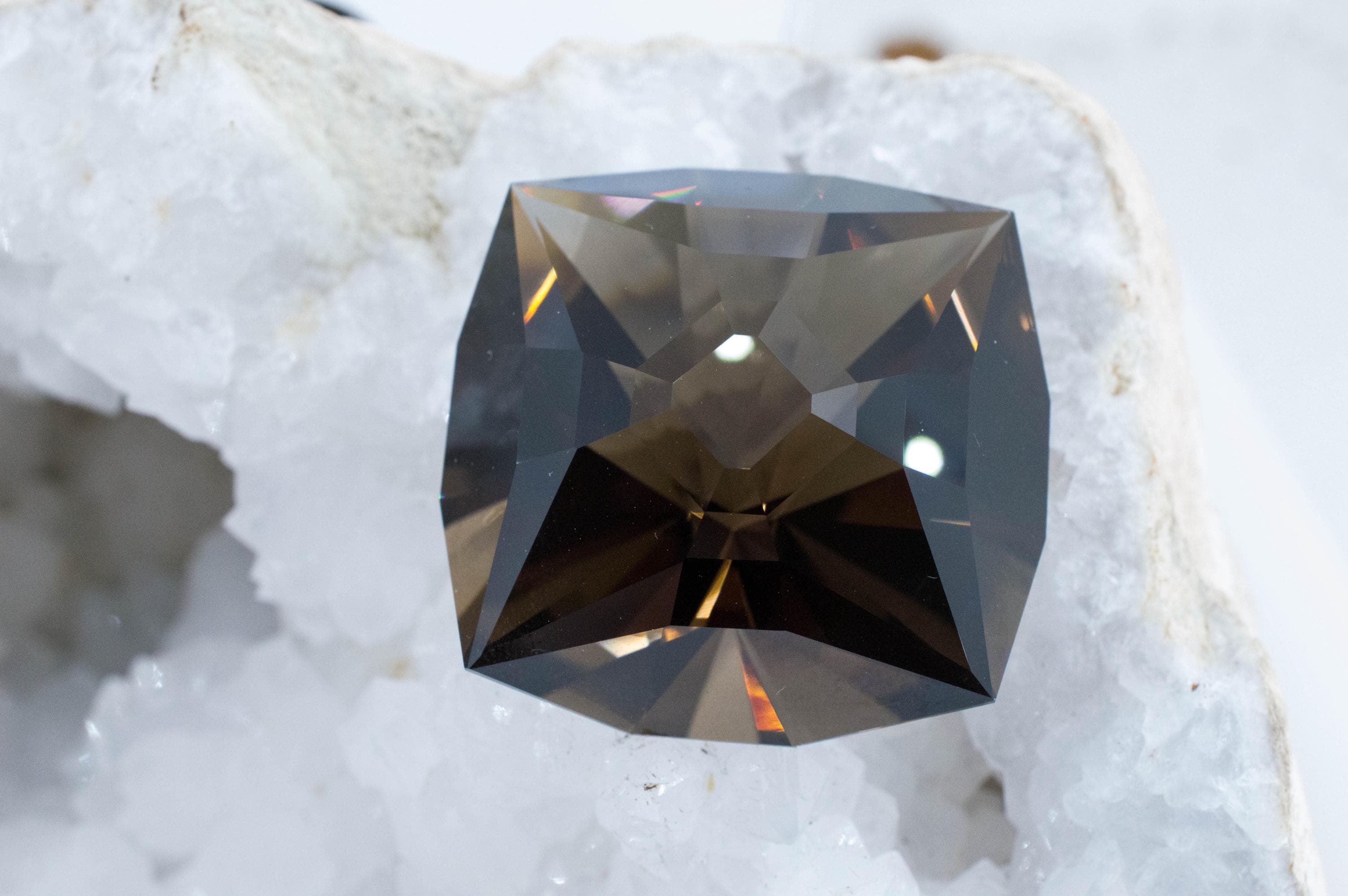 Smoky Quartz Gemstone; Natural Untreated Sri Lanka Quartz; 233.360cts