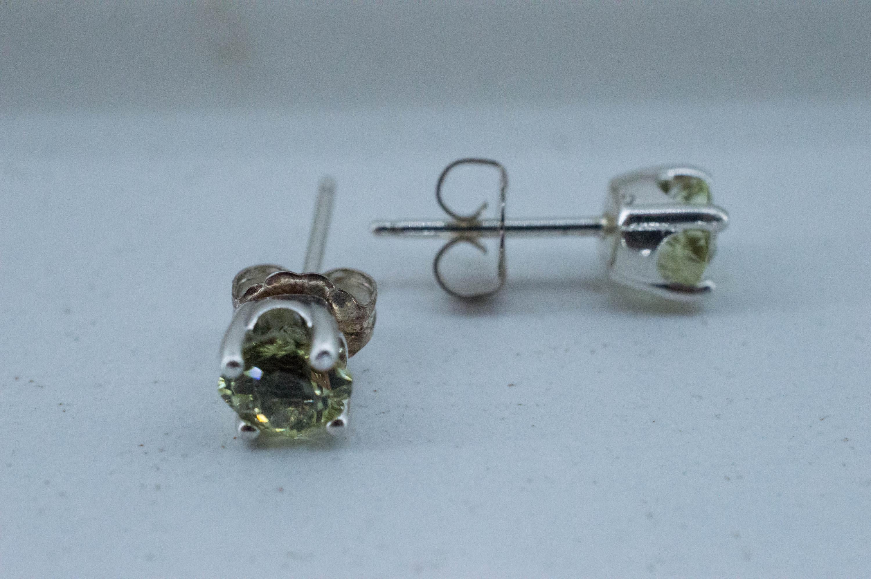 Yellow Apatite Earrings; Natural Untreated Mexico Apatite; 1.150cts
