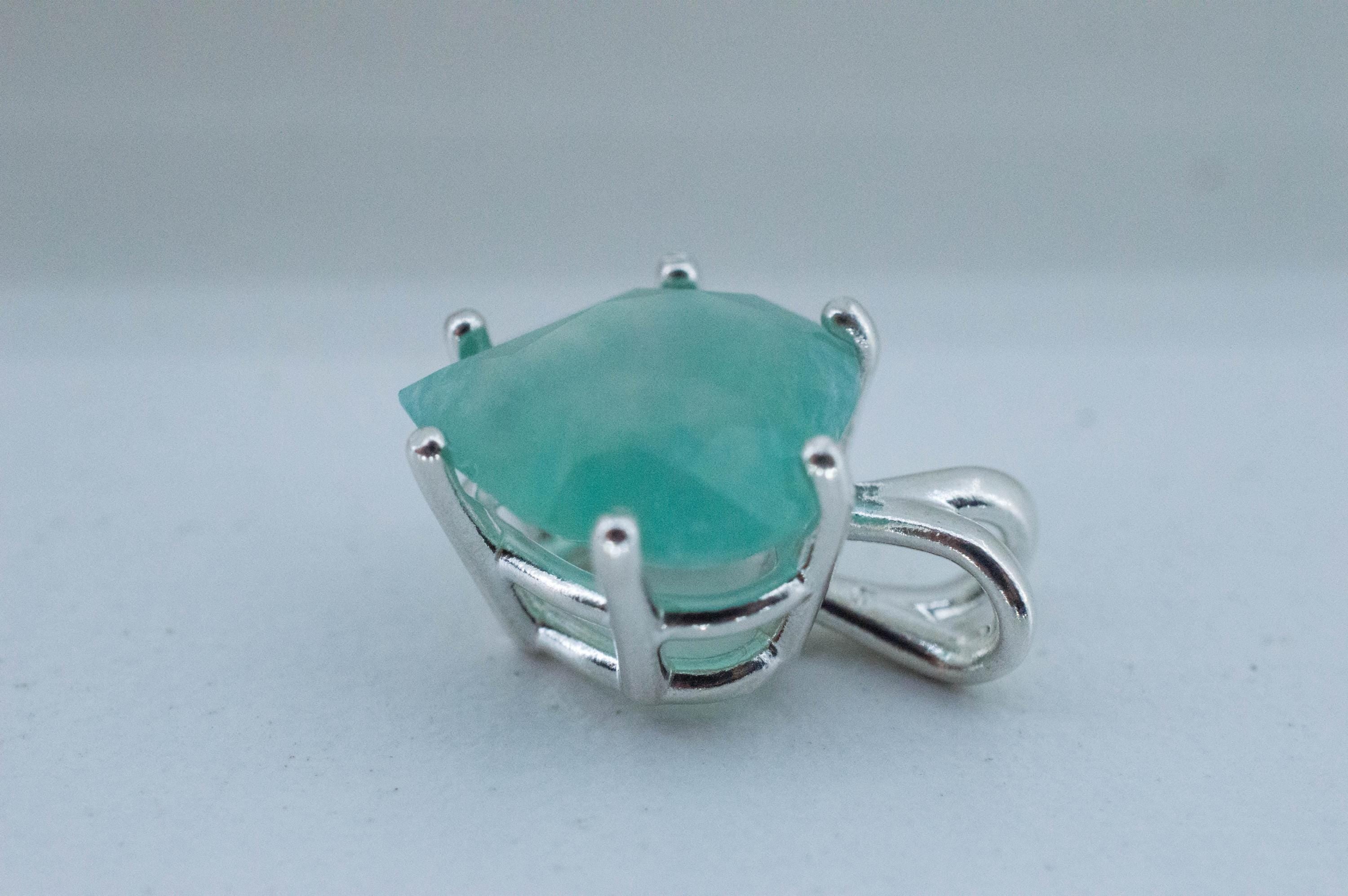 Aquaprase Pendant; Natural Untreated African Aquaprase™; 5.090cts