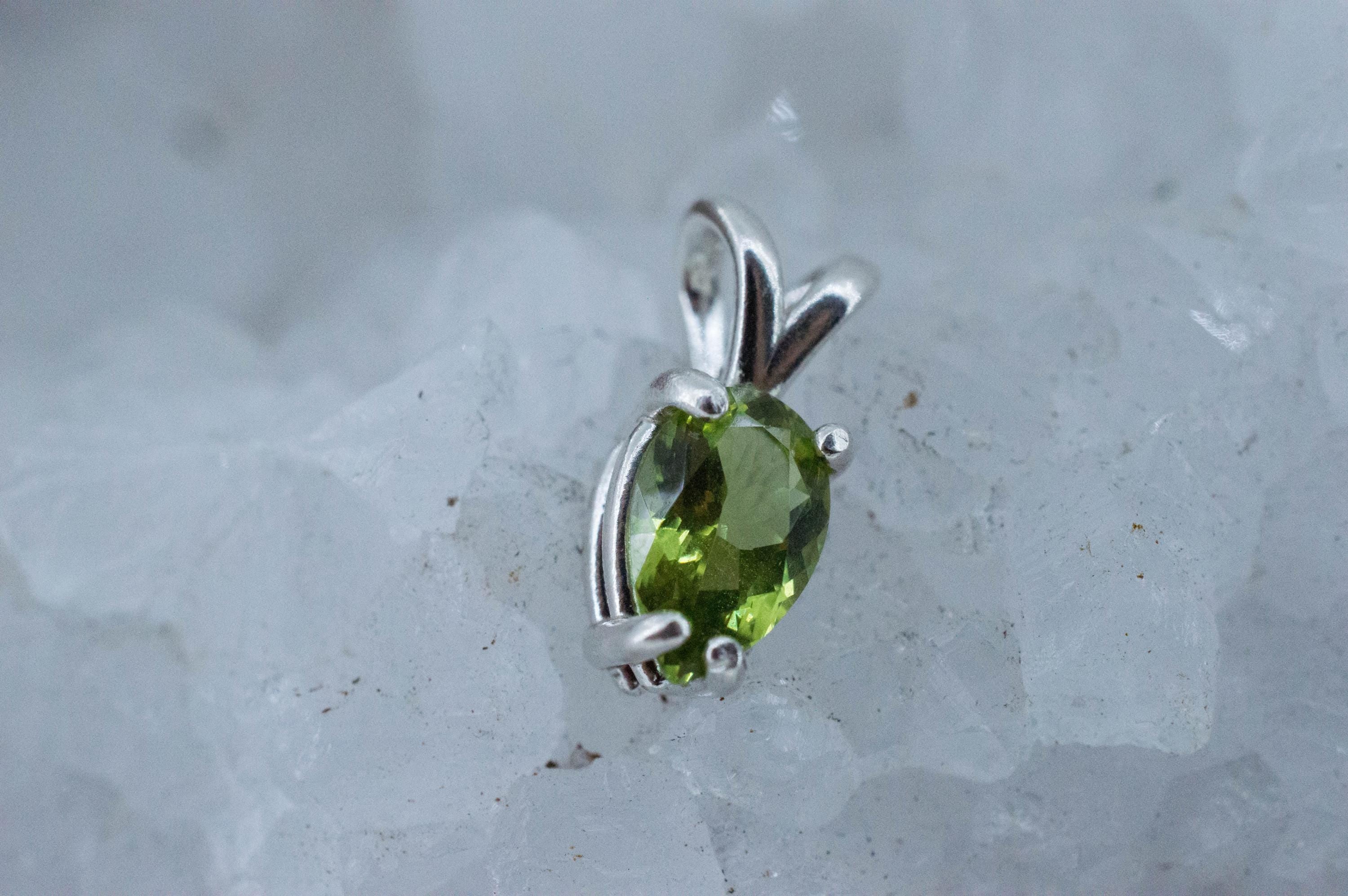 Green Apatite Pendant; Natural Untreated Tanzania Apatite; 0.995cts