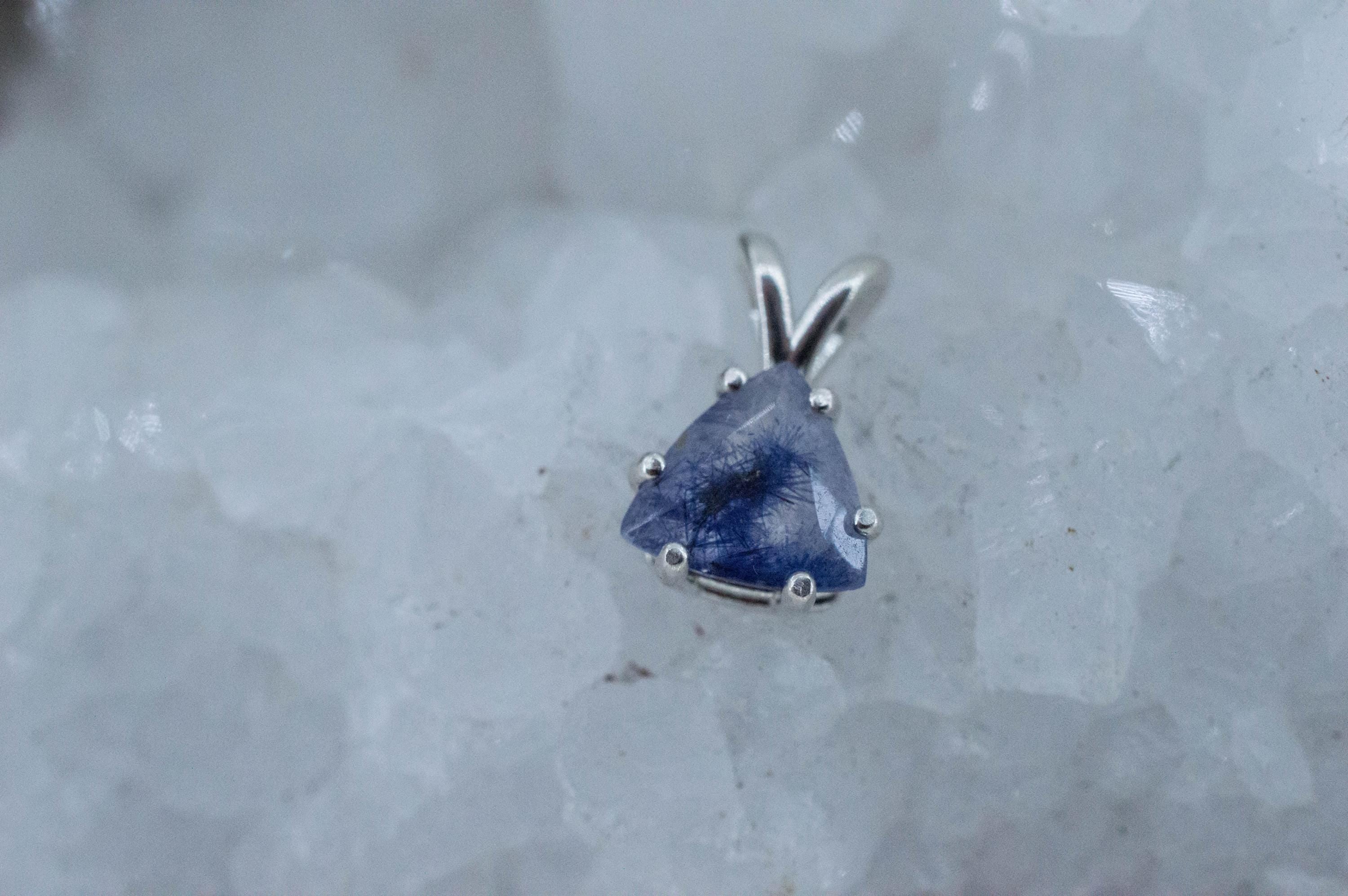 Dumortierite Quartz Pendant; Natural Untreated Brazil Dumortierite; 1.450cts