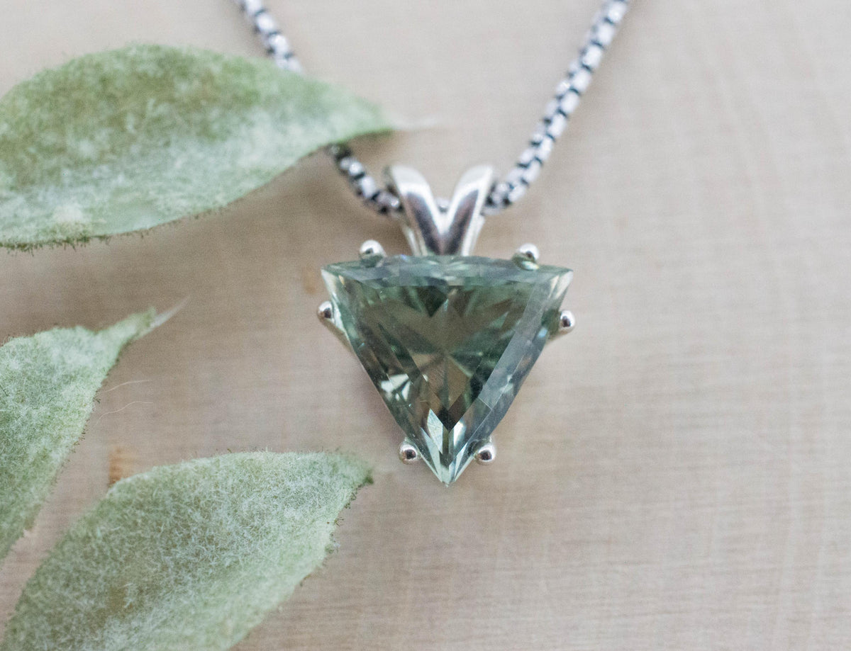 Prasiolite Pendant; Natural Brazil Green Amethyst; 4.155cts
