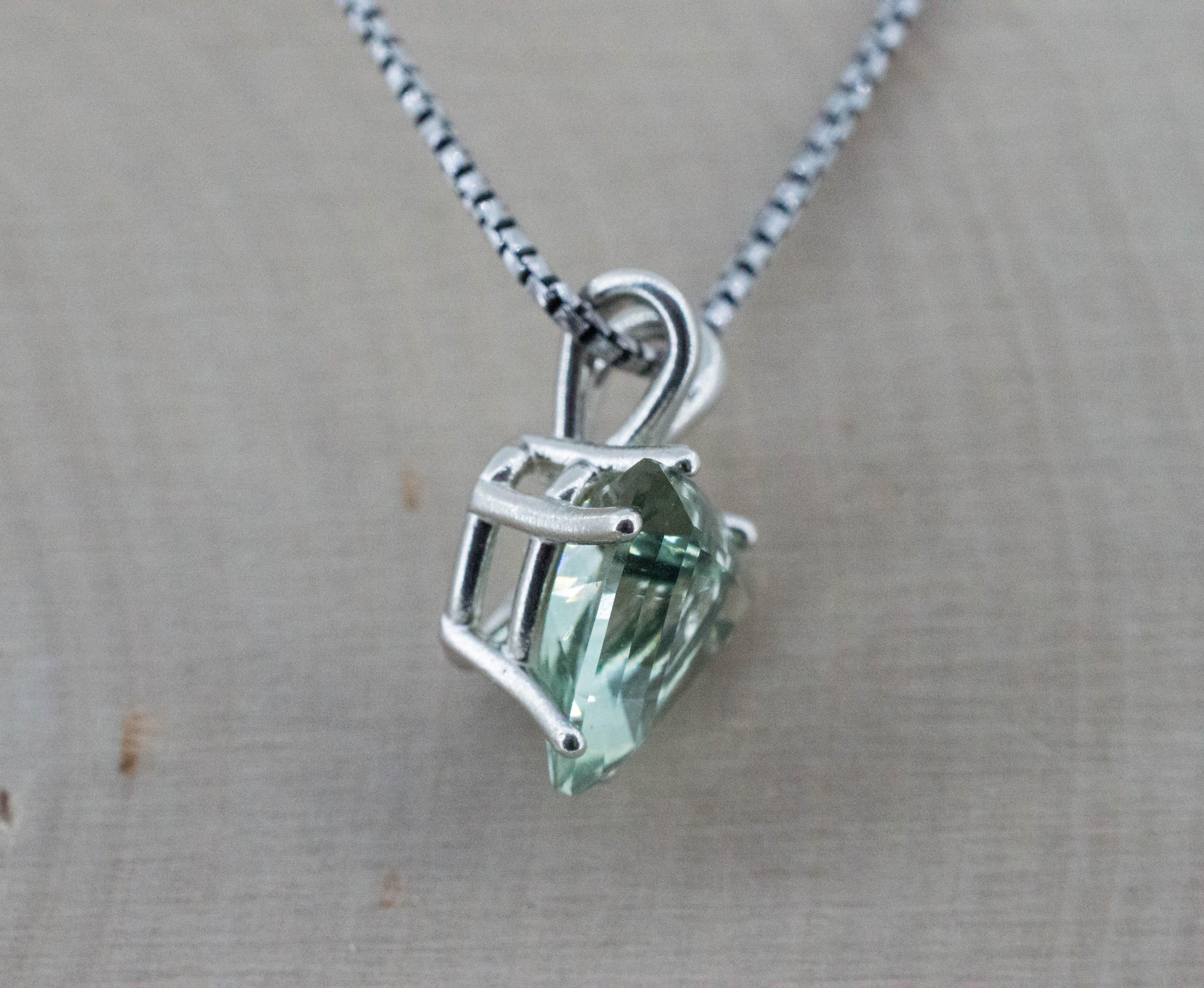 Prasiolite Pendant; Natural Brazil Green Amethyst; 4.155cts