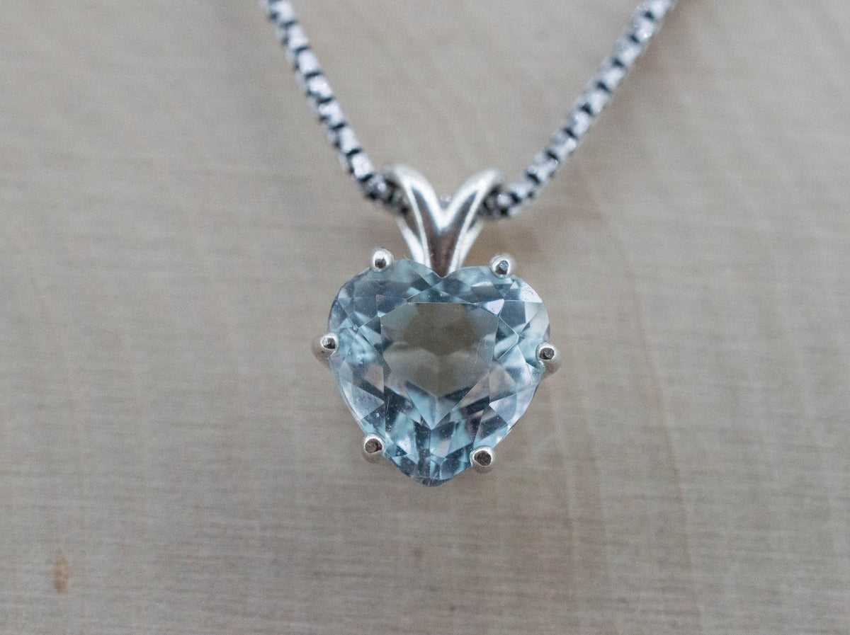 Aquamarine Pendant; Natural Untreated Brazil Aquamarine; 3.725cts