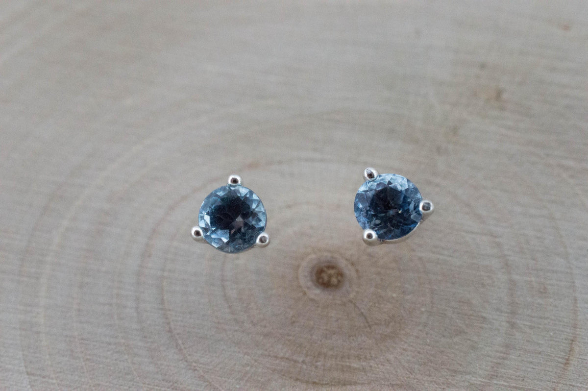Aquamarine Earrings; Natural Untreated Nigeria Aquamarine; 0.560cts