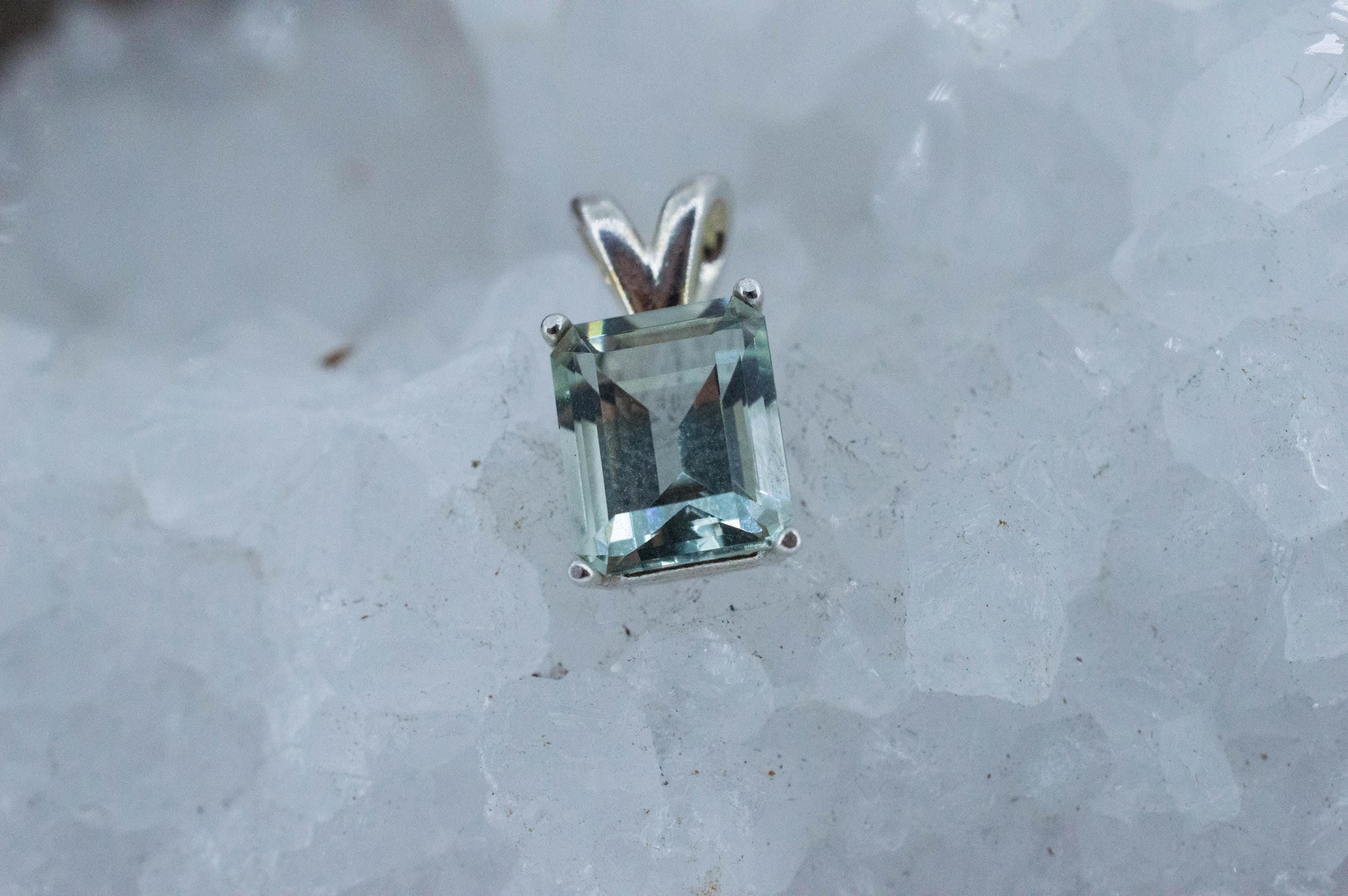 Prasiolite Pendant; Natural Brazil Green Amethyst; 2.150cts