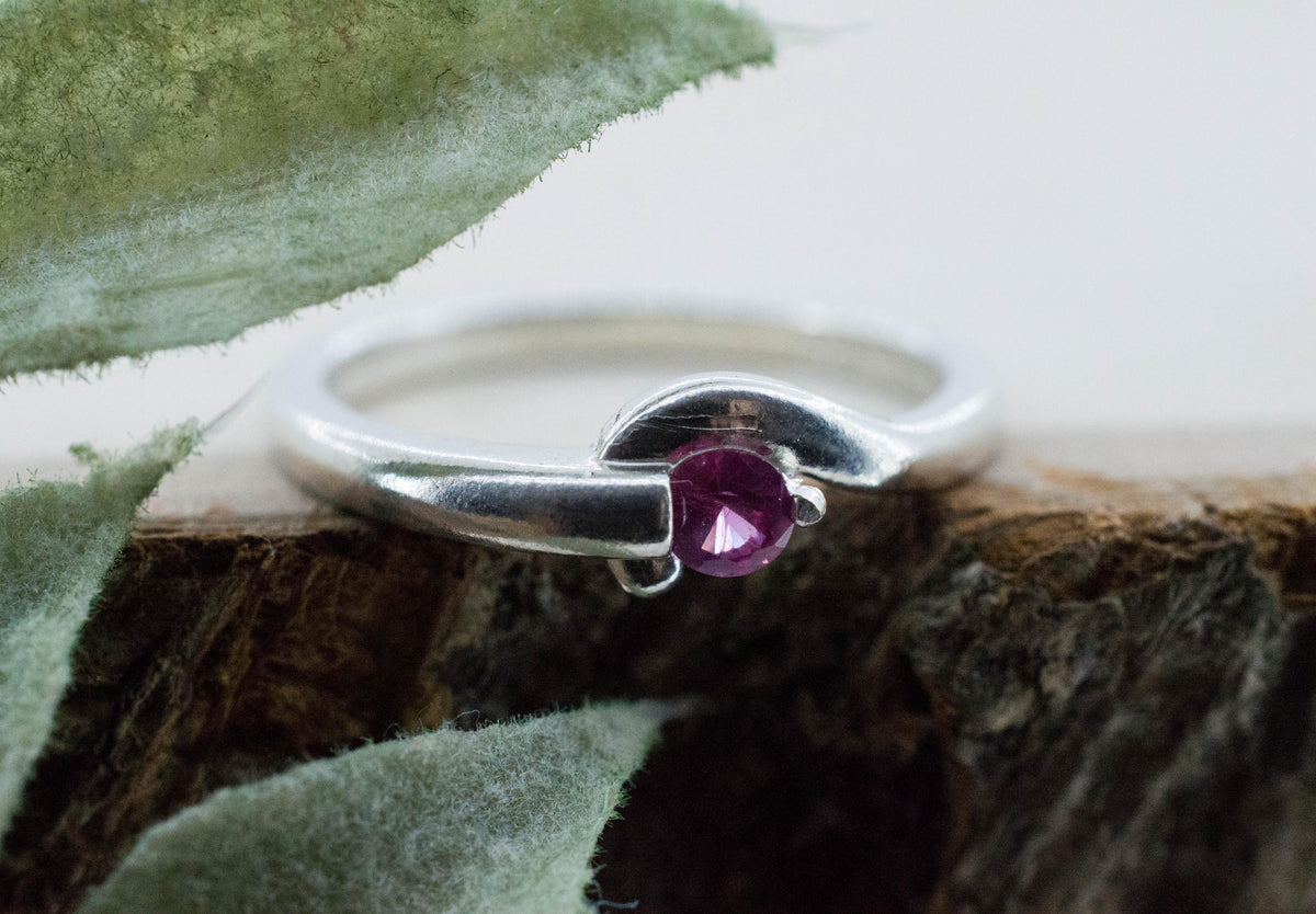 Winza Ruby Ring; Natural Untreated Tanzania Ruby; 0.105cts