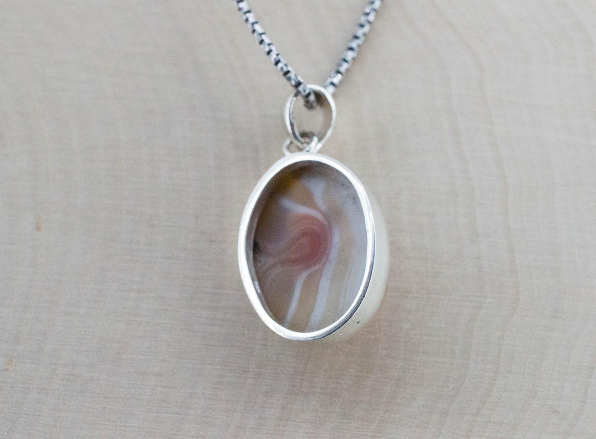 Laguna Agate Pendant, Natural Untreated Mexico Agate; 20x15mm - Mark Oliver Gems