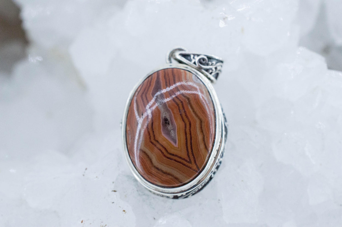 Dryhead Agate Pendant, Natural Untreated Montana Agate; 20x15mm - Mark Oliver Gems
