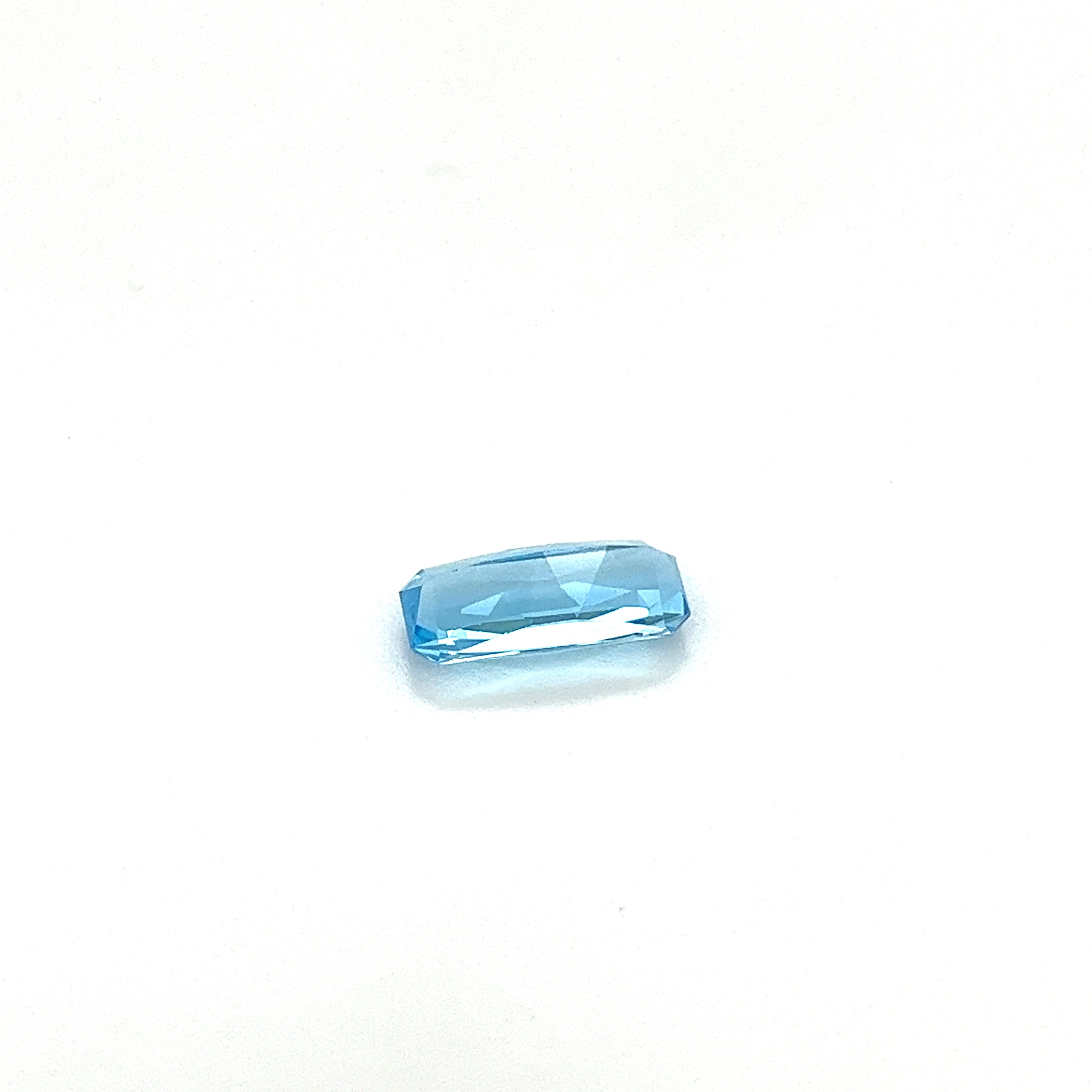 Blue Topaz Gemstone; Natural Brazil Topaz, 3.320cts - Mark Oliver Gems