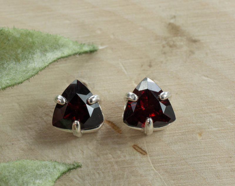 Pyrope Garnet Earrings; Genuine Untreated Madagascar Garnet; 2.505cts