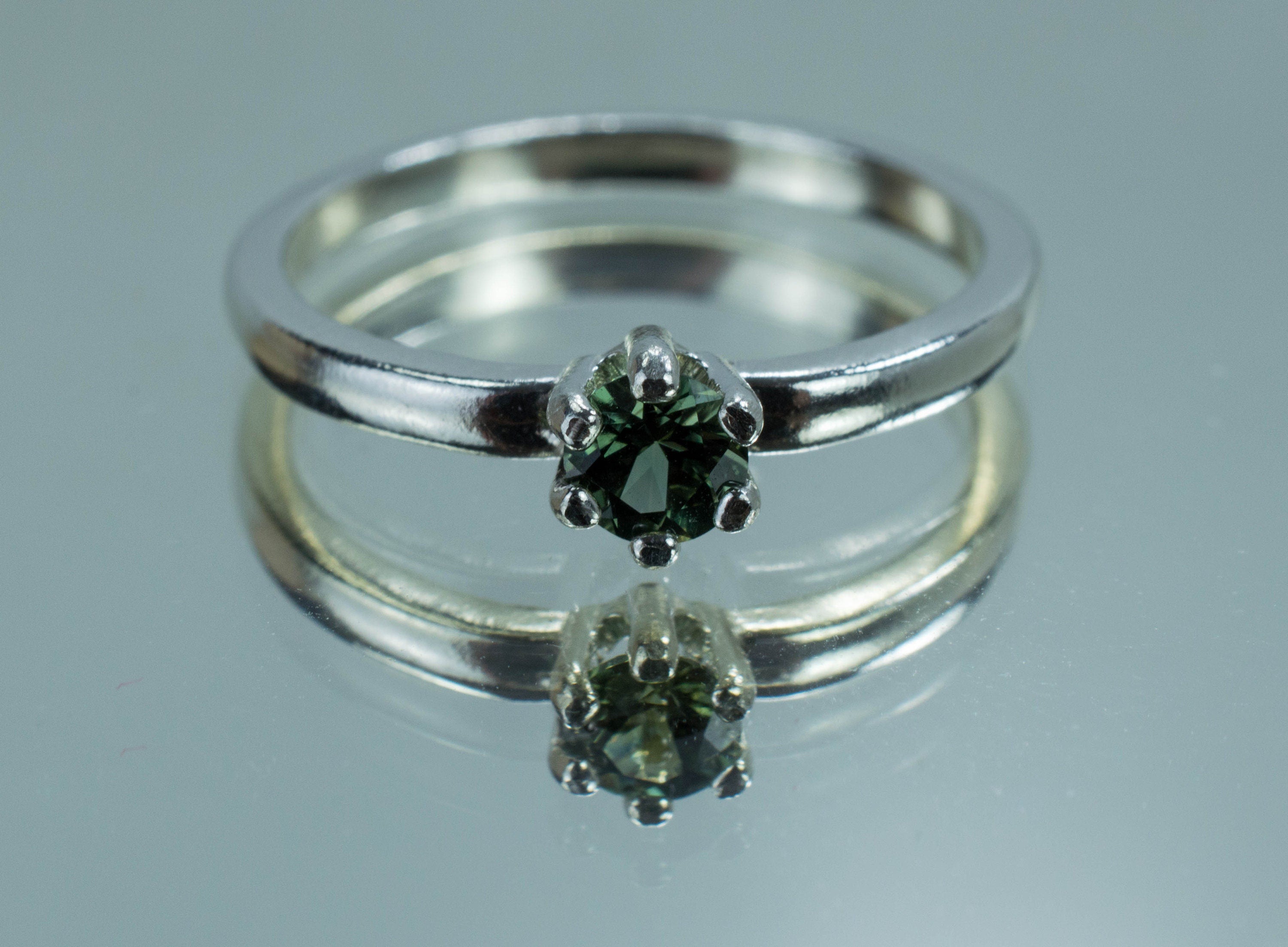 Green Sapphire Ring, Genuine Thailand Sapphire - Mark Oliver Gems