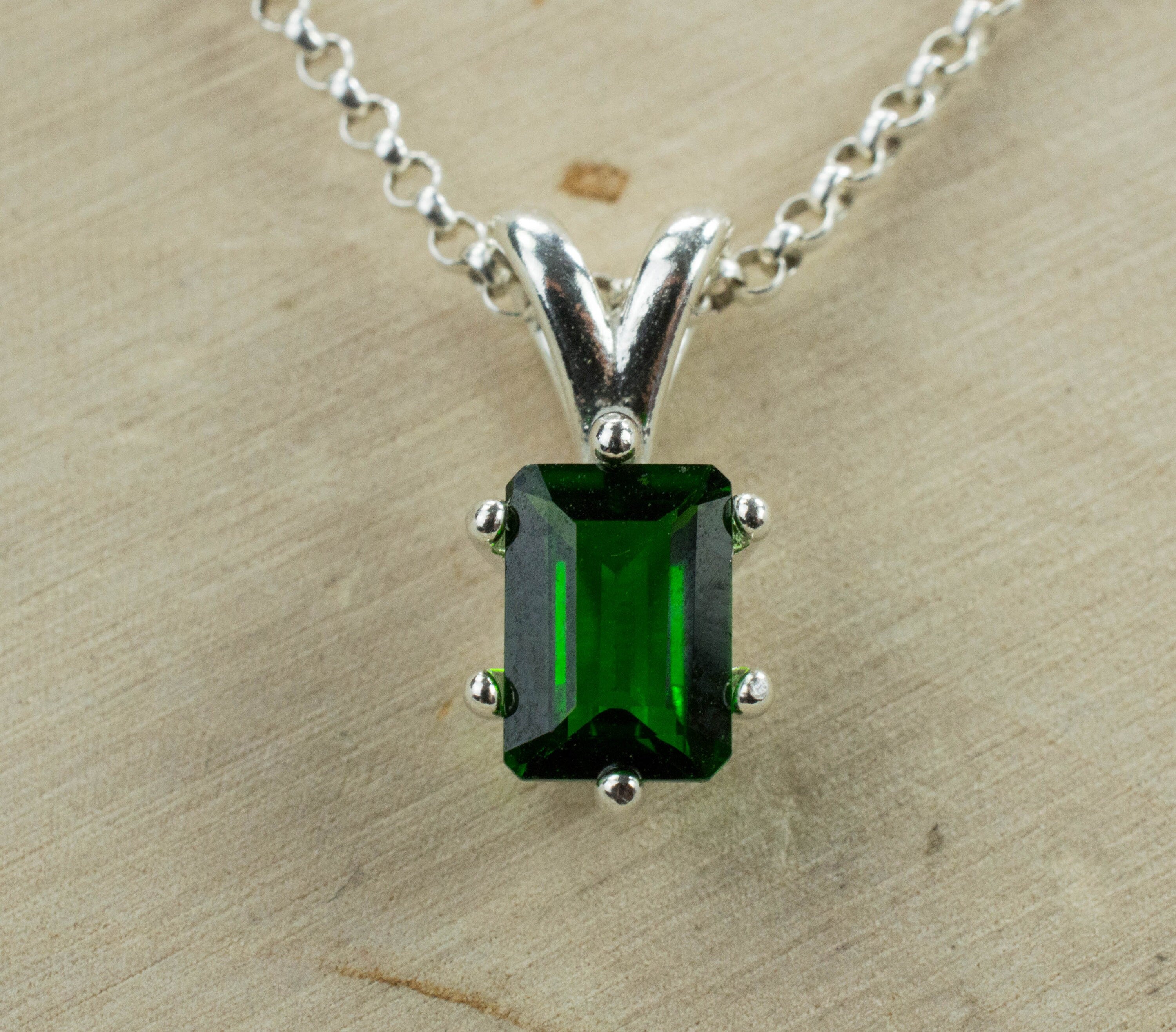 Chrome Diopside Pendant; Genuine Untreated Siberia Diopside - Mark Oliver Gems