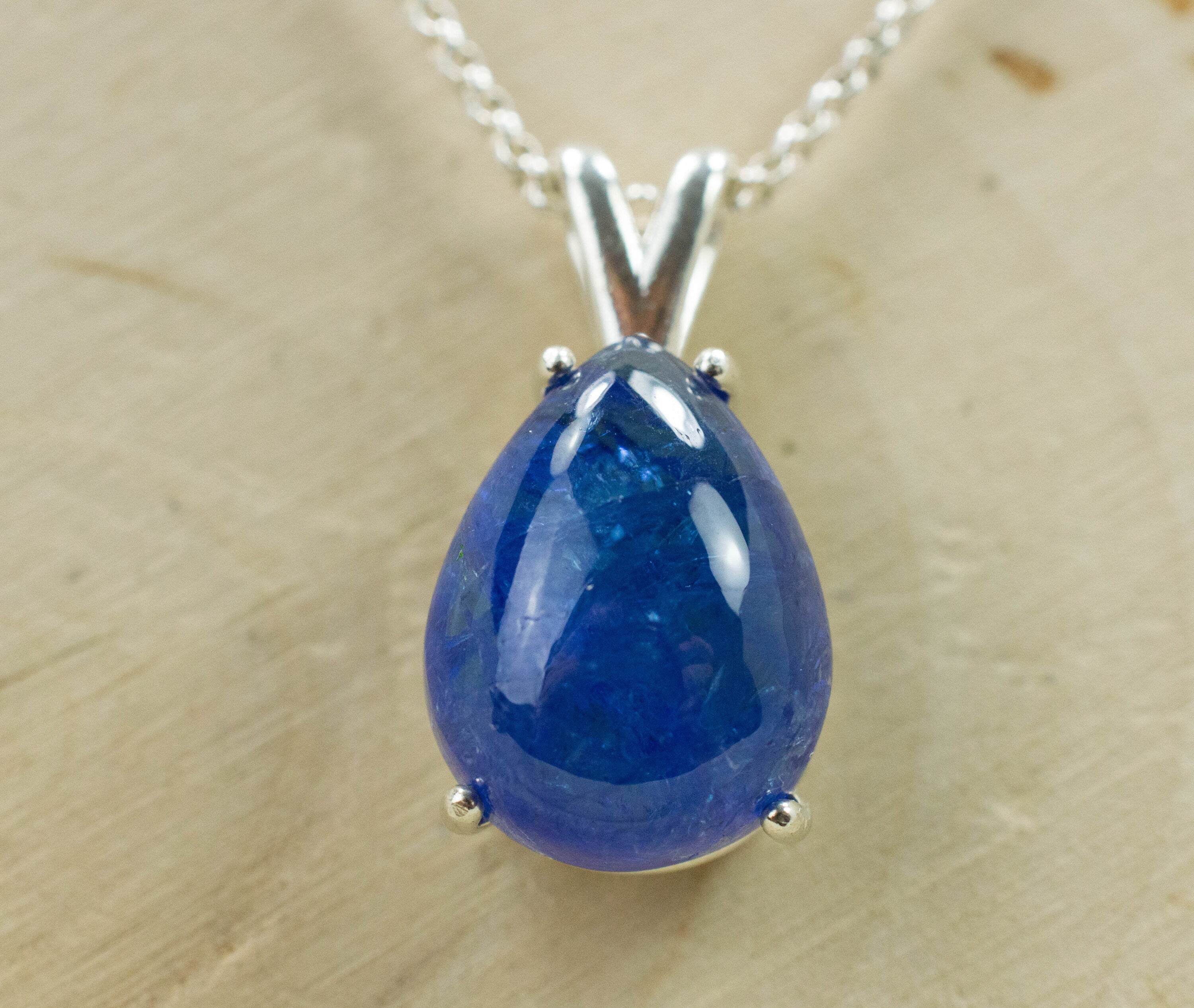 Tanzanite Pendant; Natural Tanzanian Tanzanite; 15.010cts - Mark Oliver Gems