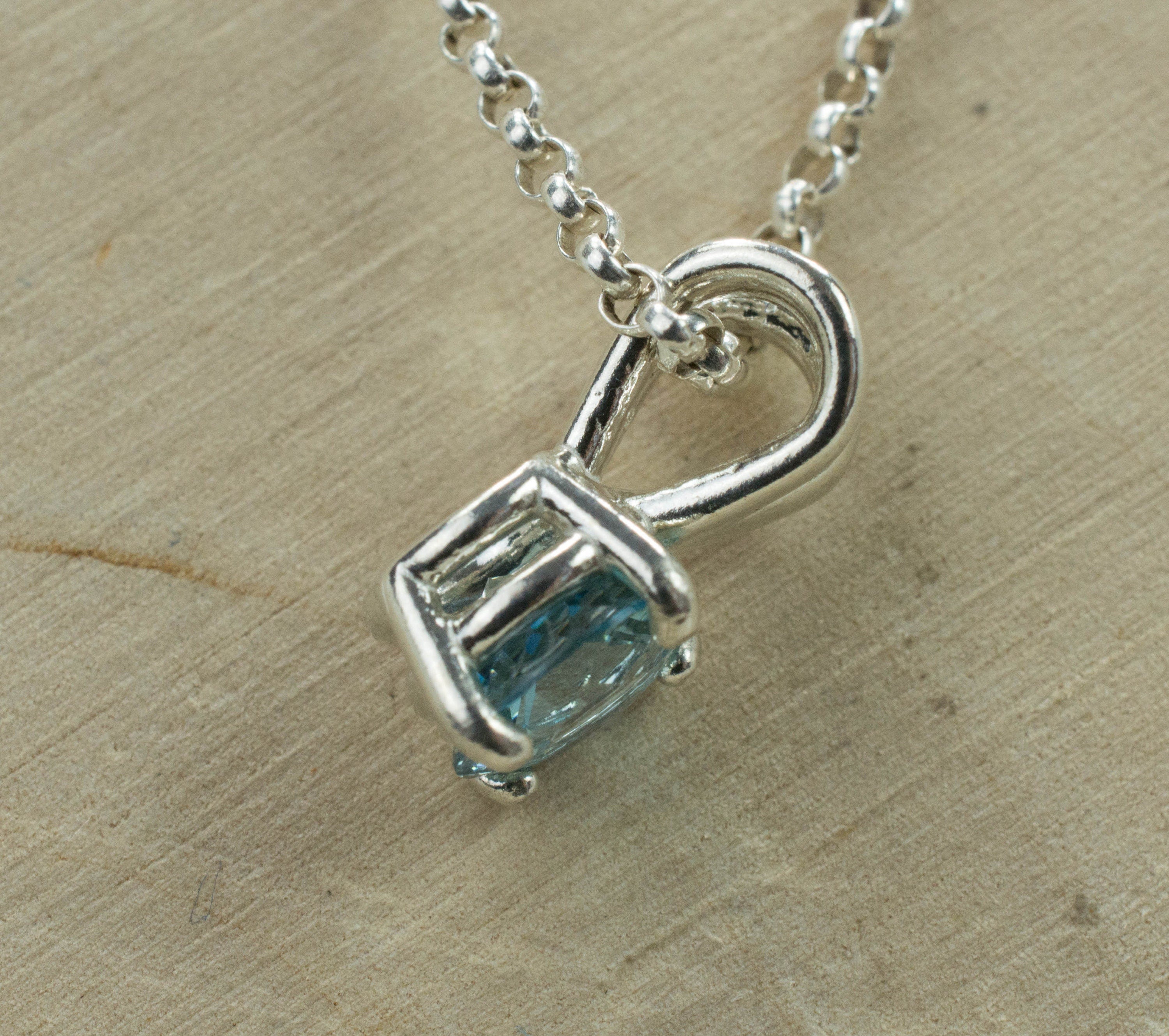 Aquamarine Pendant; Genuine Untreated Mozambique Aquamarine - Mark Oliver Gems